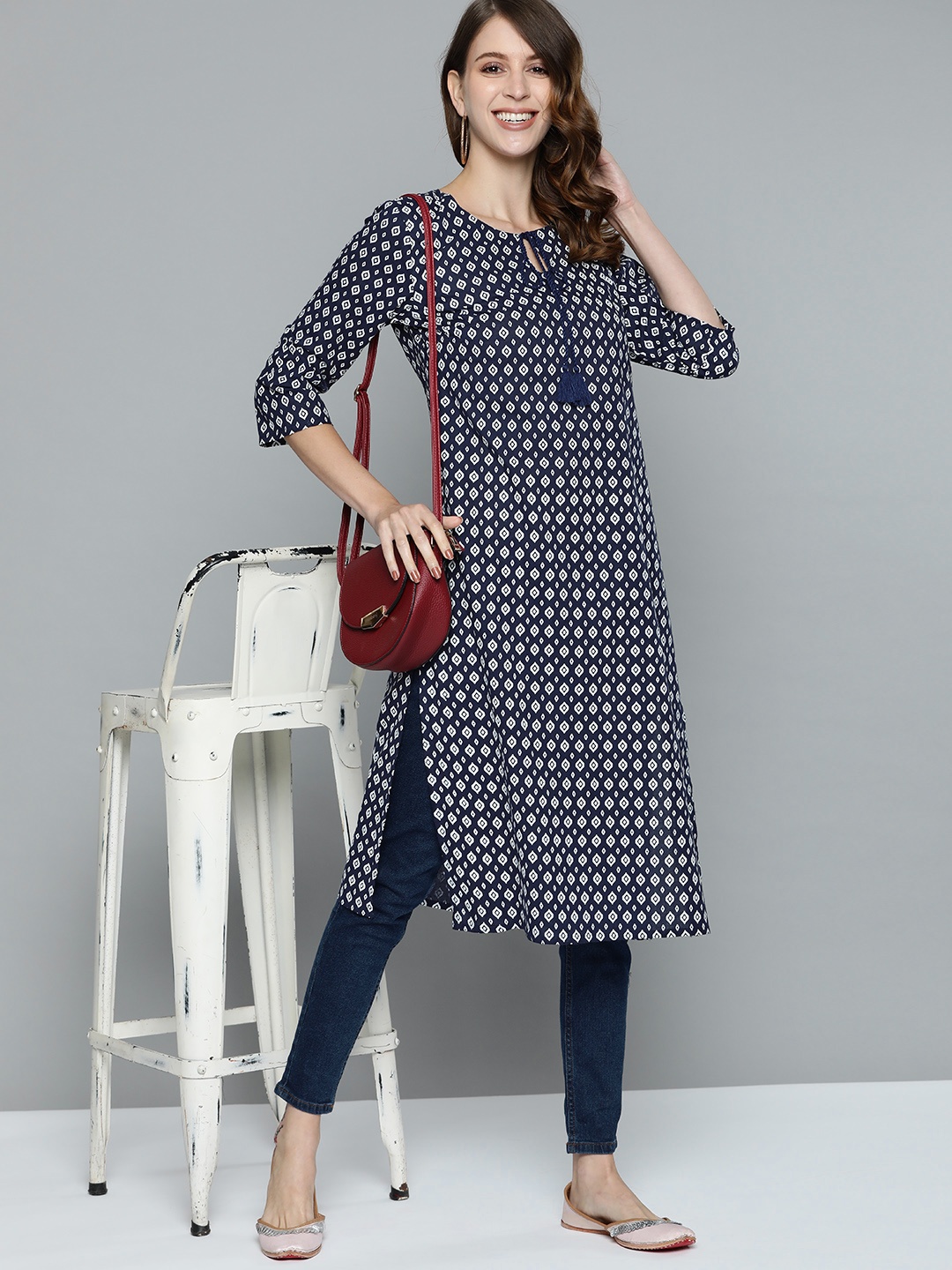 

HERE&NOW Women Navy Blue & White Pure Cotton Ethnic Motifs Print Kurta