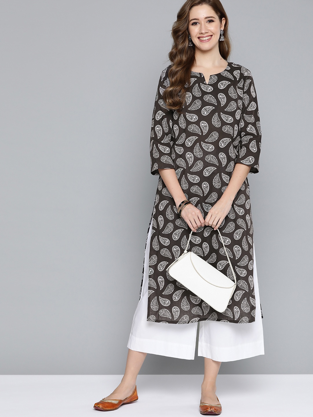 

HERE&NOW Women Black & White Pure Cotton Ethnic Motifs Printed Straight Kurta