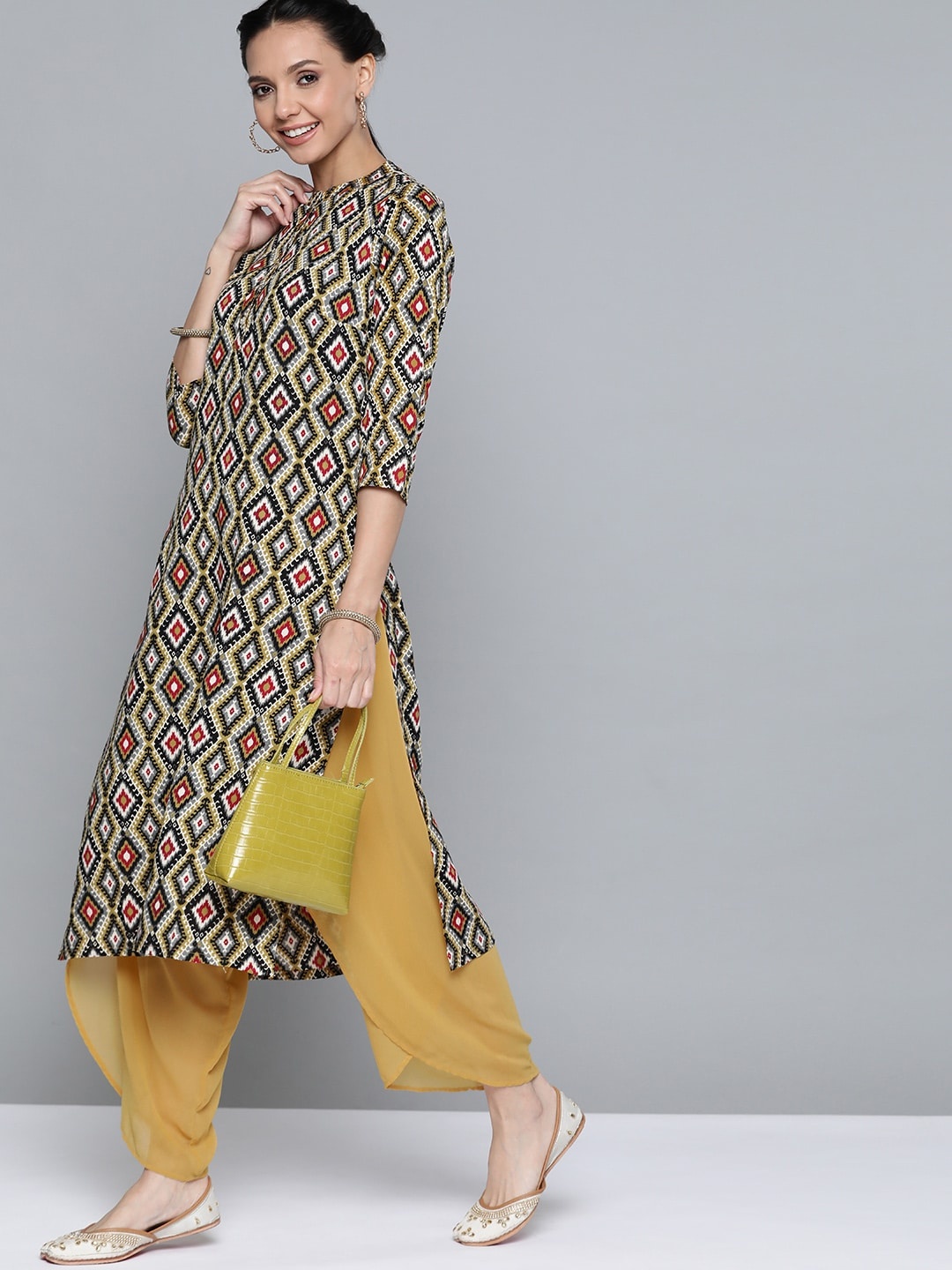 

HERE&NOW Women Off White & Black Geometric Printed Kurta