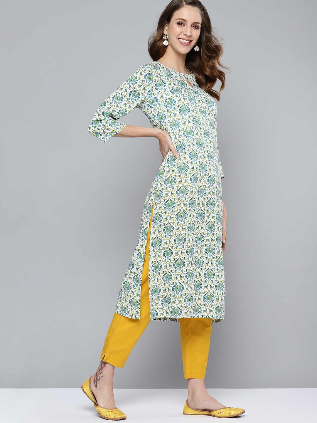 

HERE&NOW Women White & Teal Green Ethnic Motifs Printed Straight Kurta