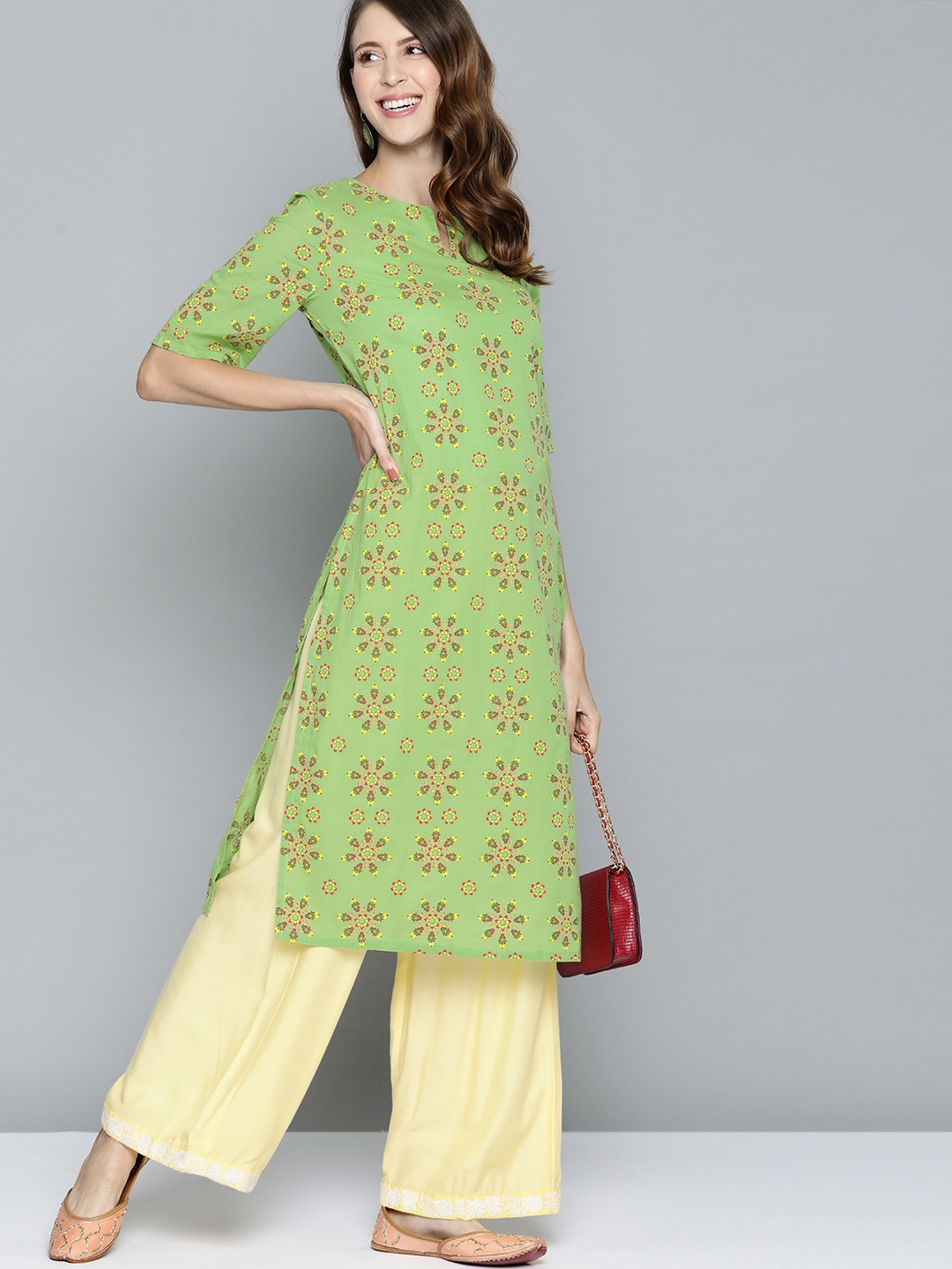 

HERE&NOW Women Green & Red Ethnic Motifs Printed Pure Cotton Straight Kurta