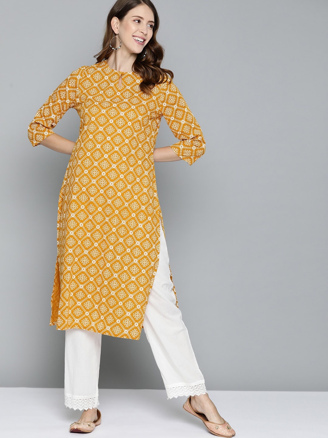 

HERE&NOW Women Mustard Yellow & White Ethnic Motifs Printed Pure Cotton Straight Kurta