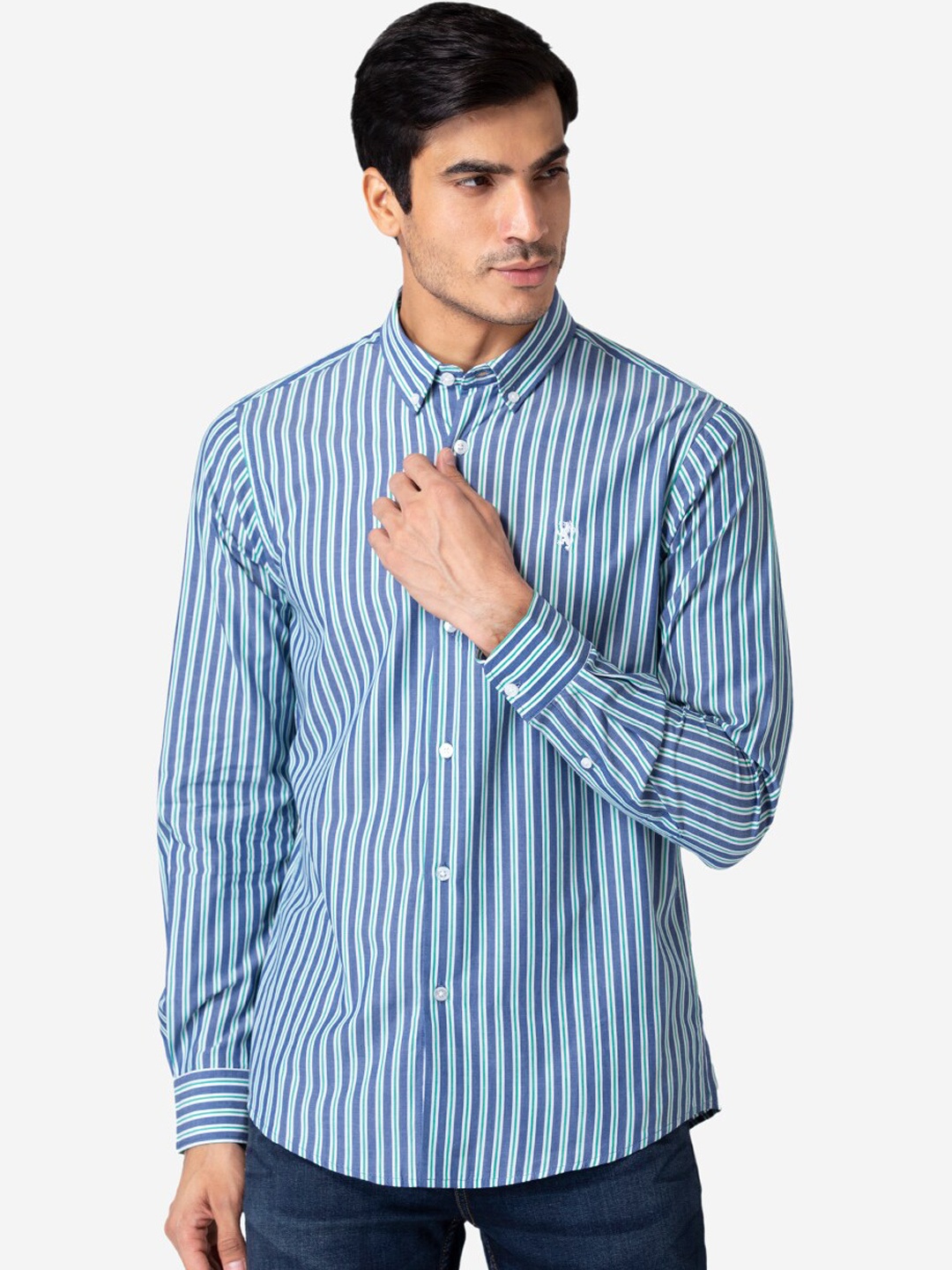 

Red Tape Men Blue & White Striped Cotton Casual Shirt