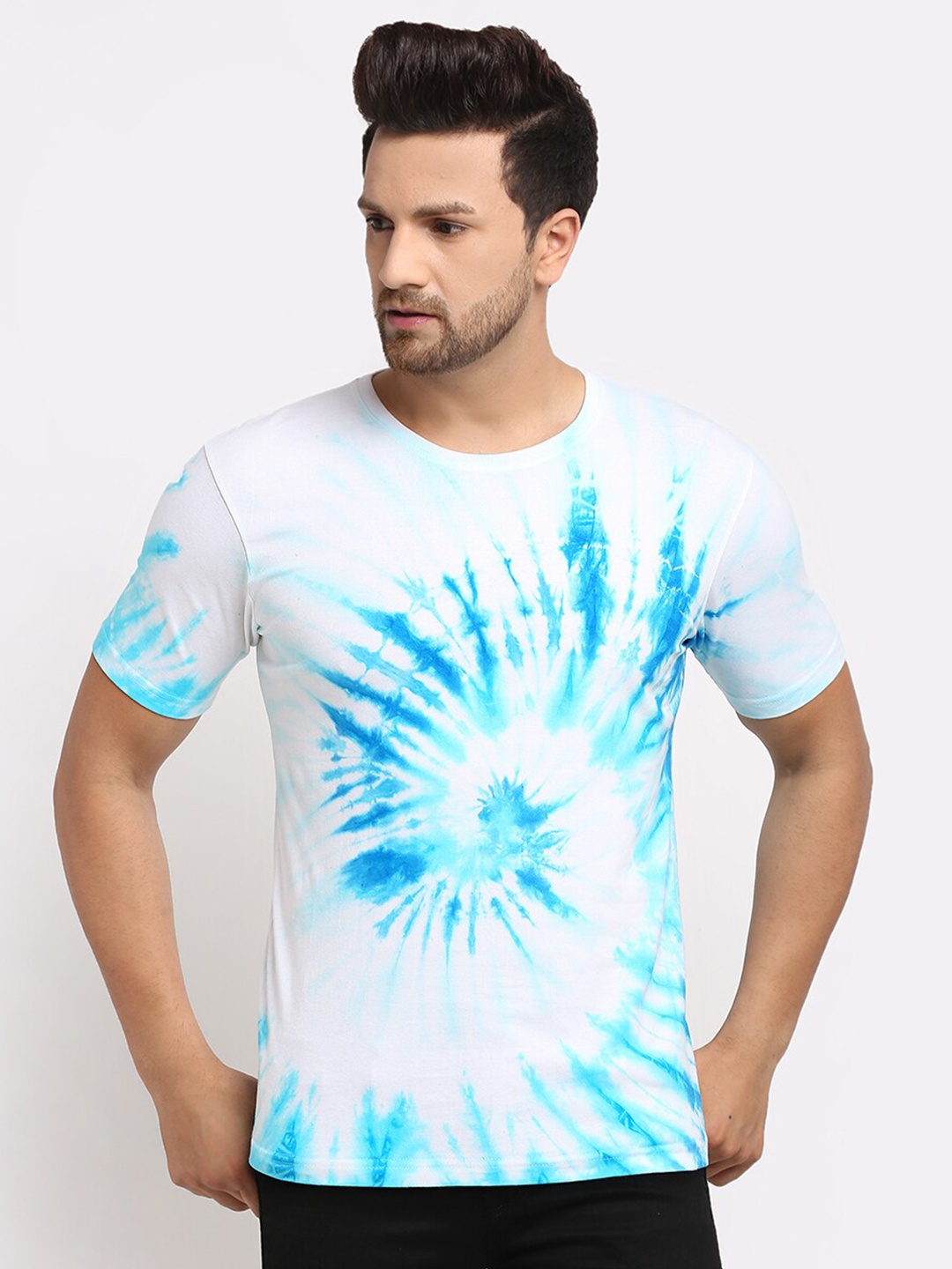 

Ennoble Men Blue & White Dyed Printed T-shirt