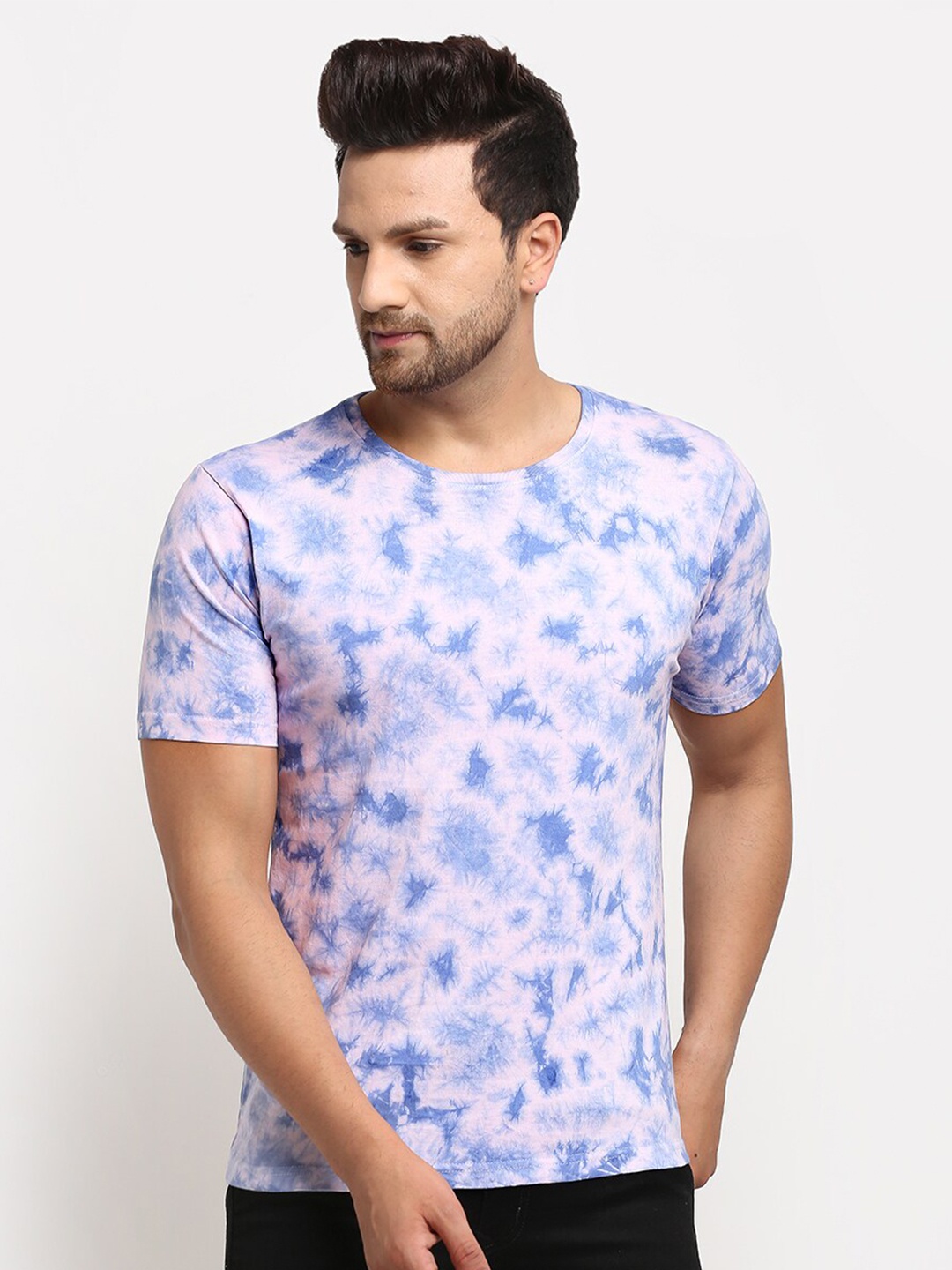 

Ennoble Men Blue & Pink Dyed Printed T-shirt