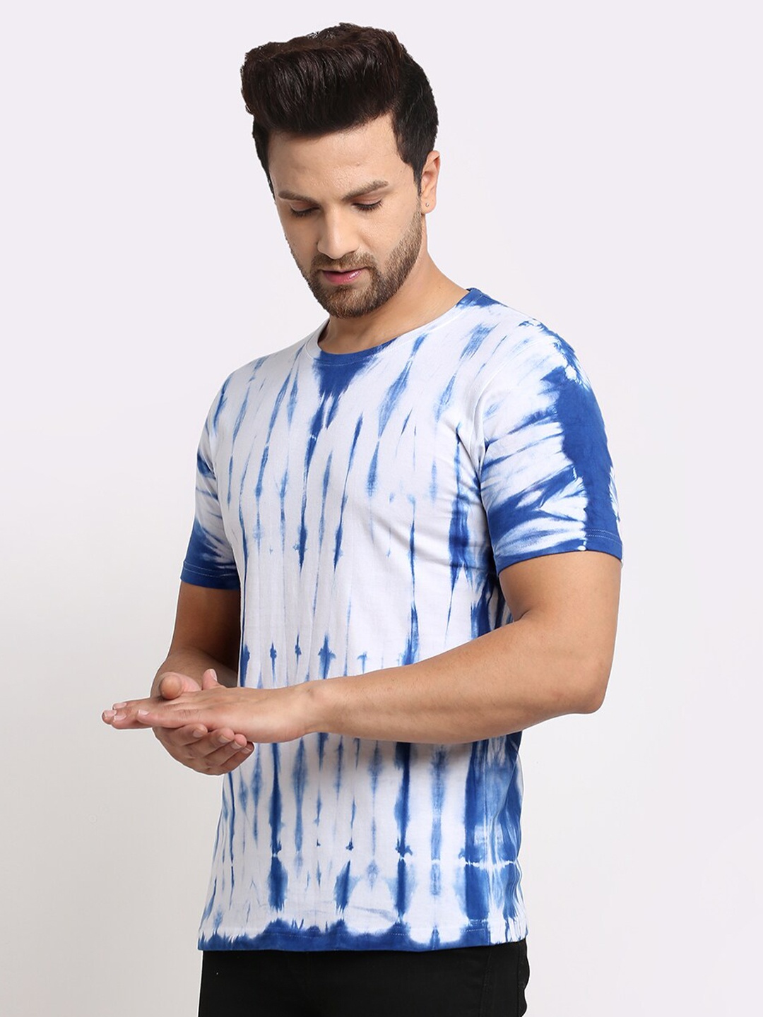 

Ennoble Men Blue White Tie Dye Pure Cotton T-shirt
