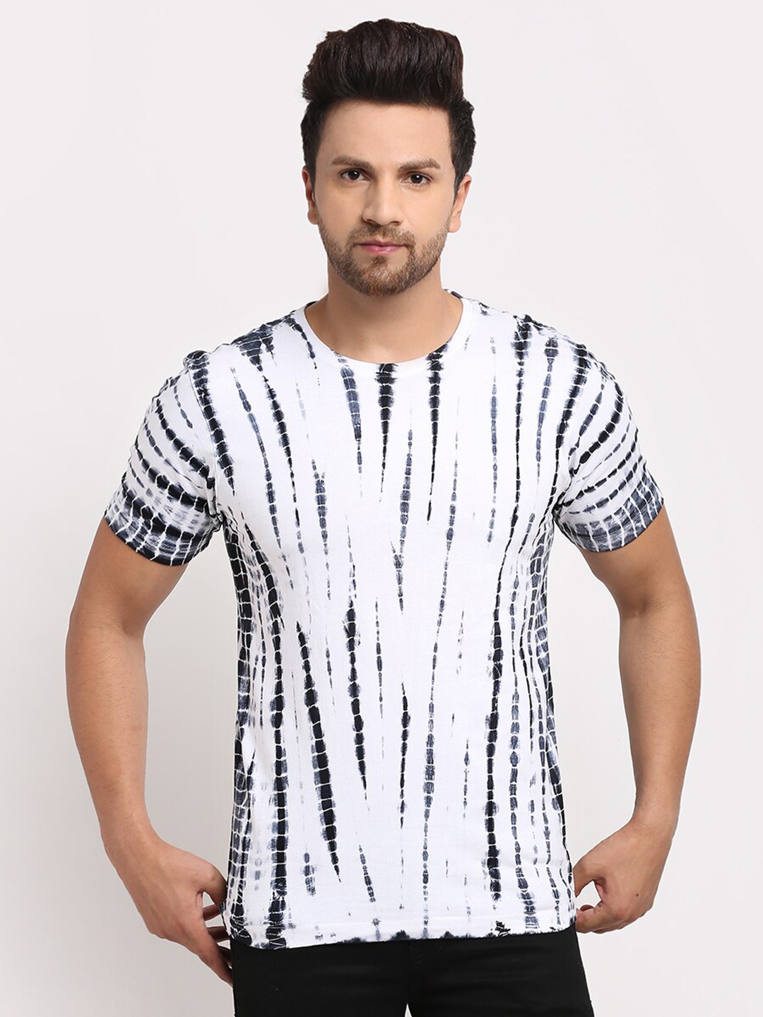 

Ennoble Men White Black Tie Dye Organic Pure Cotton T-shirt