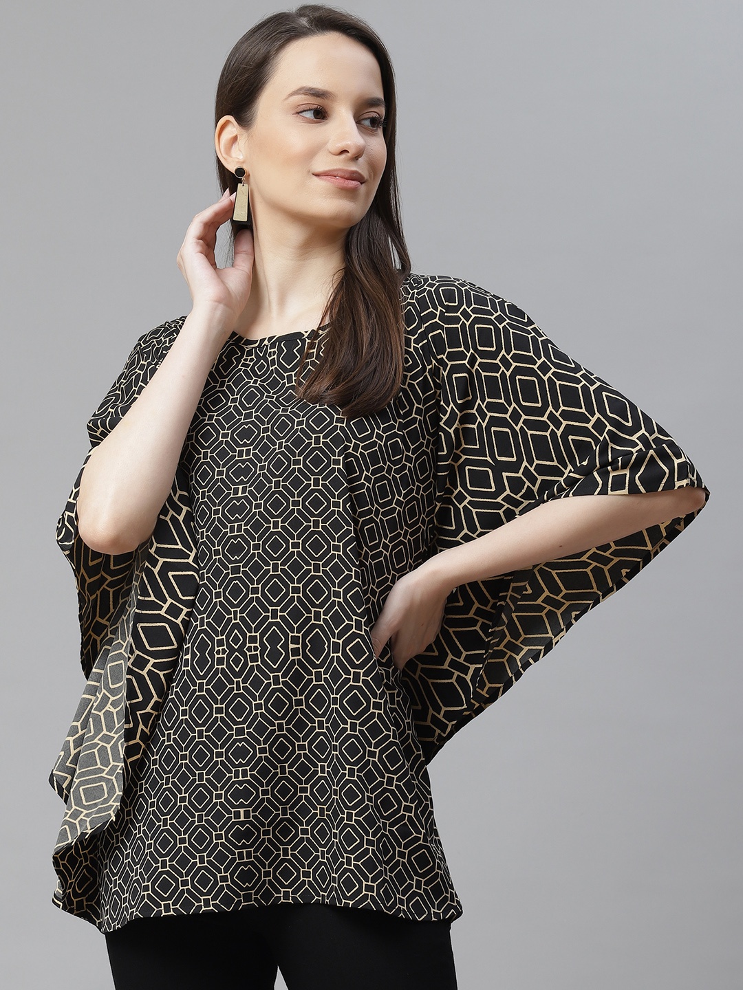 

Cottinfab Black & Beige Geometric Bohemian Crepe Kaftan Top