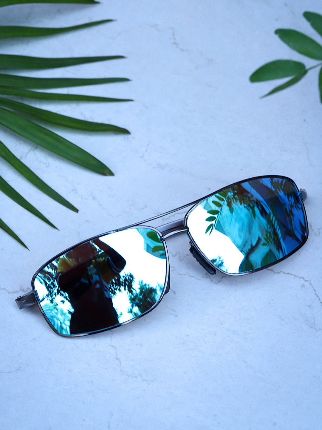 

Carlton London Women Mirrored Rectangle Sunglasses with UV Protected Lens 66457-C3, Blue