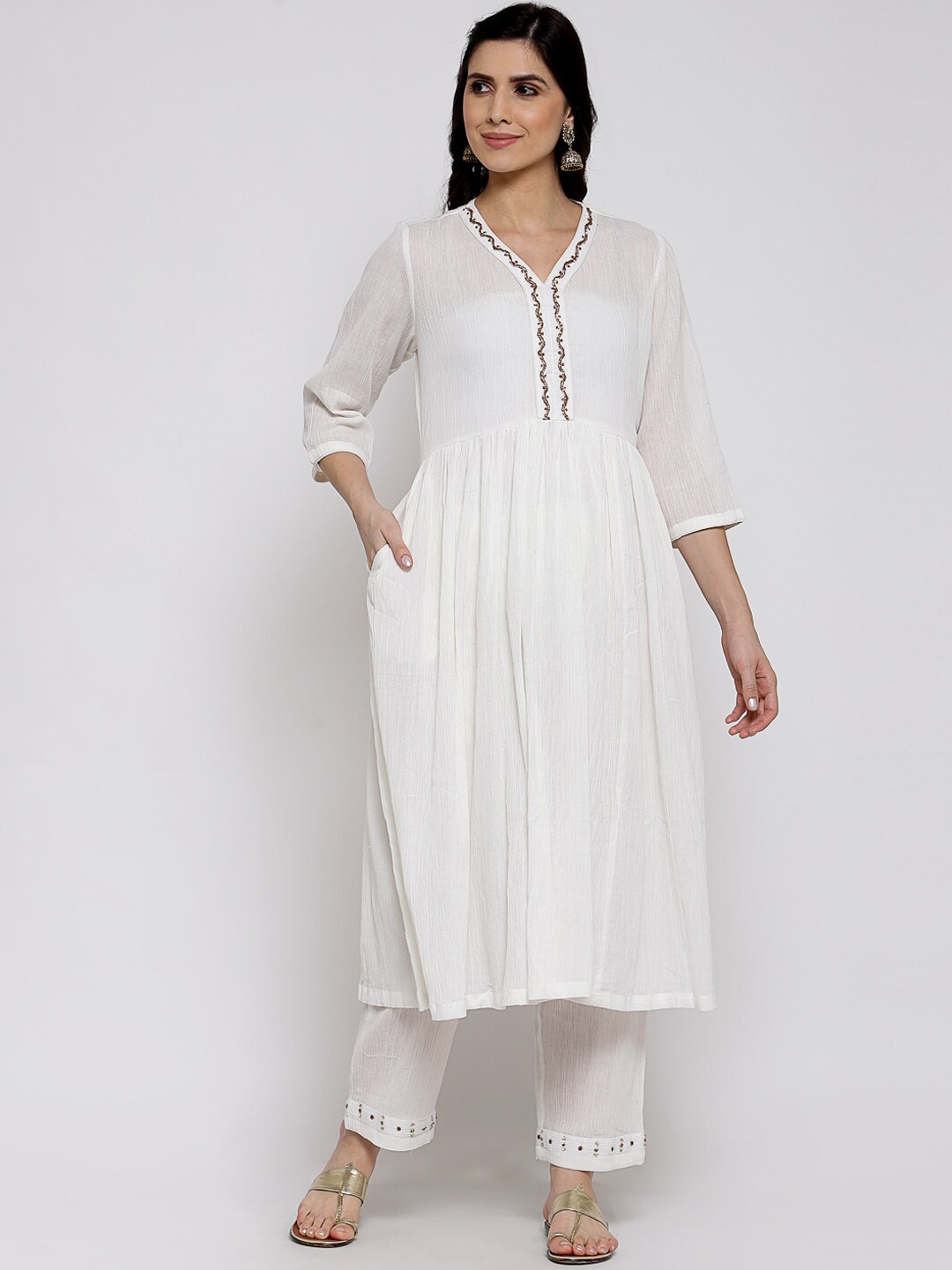 

DART STUDIO Women White Empire Pure Cotton Kurta with Palazzos