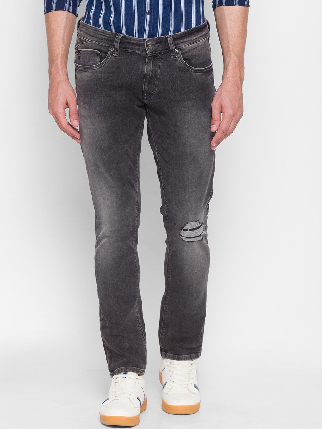 

SPYKAR Men Grey Skinny Fit Low-Rise Mildly Distressed Light Fade Jeans
