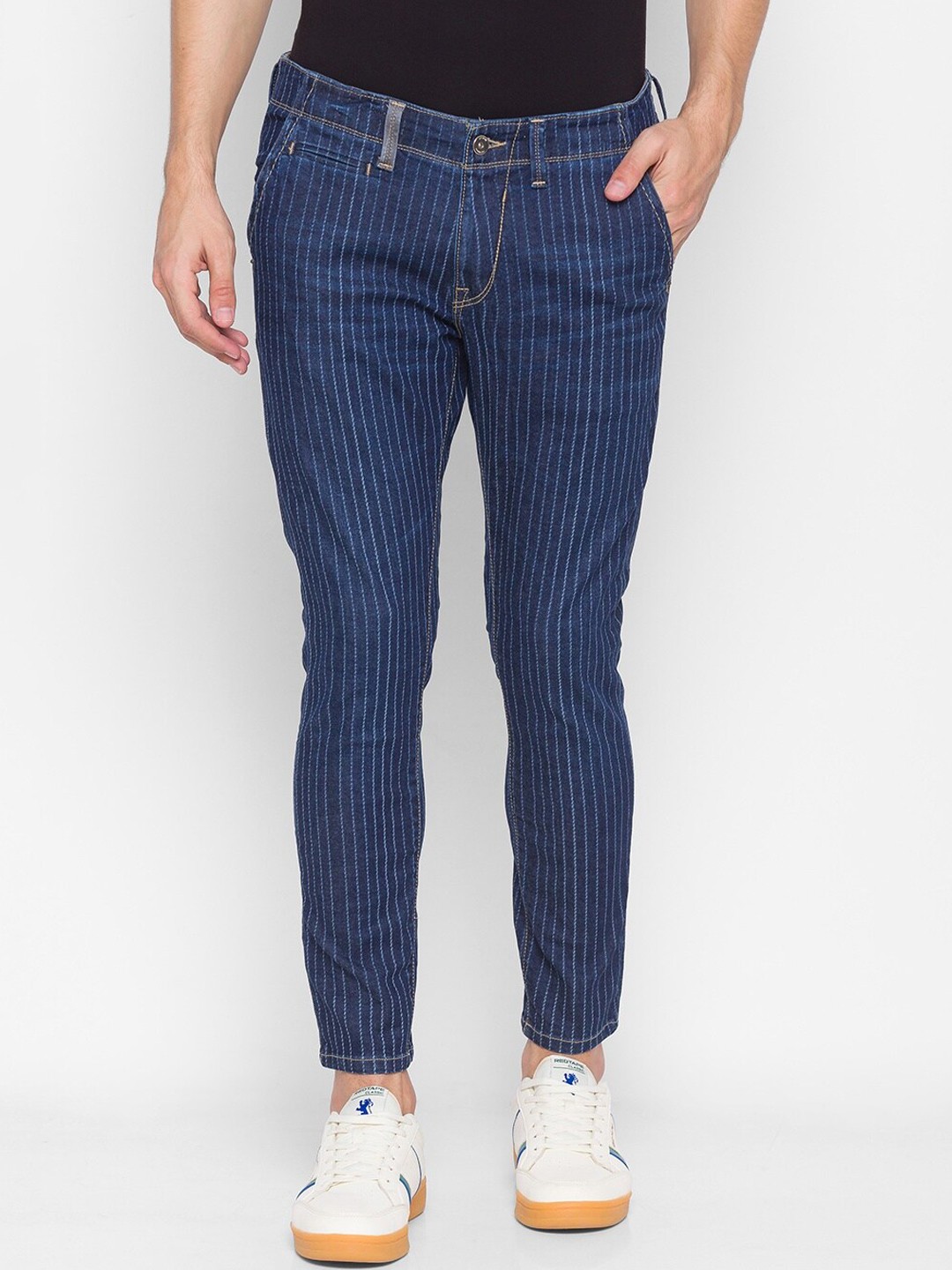 

SPYKAR Men Blue Slim Fit Low Distress Jeans