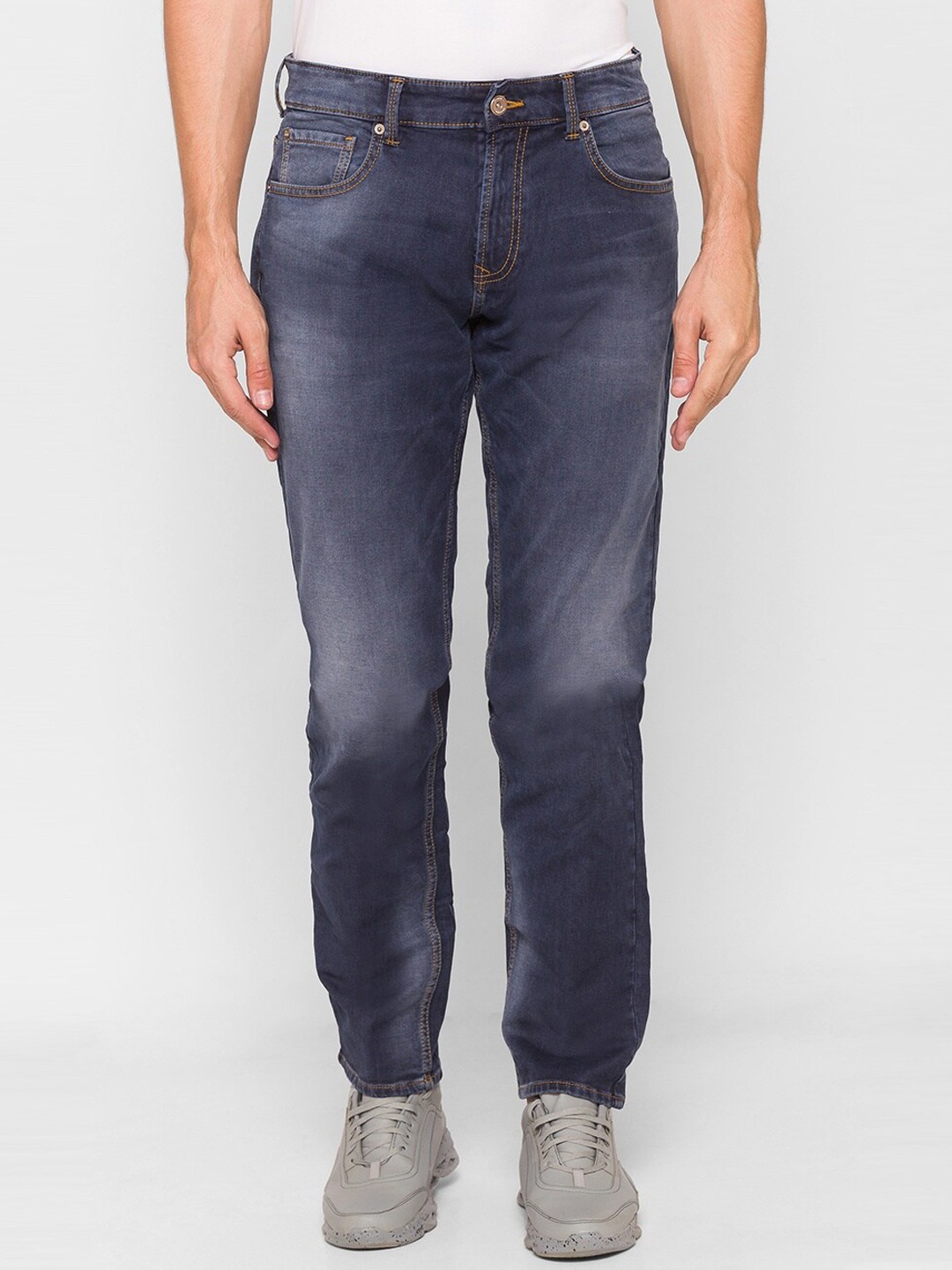 

SPYKAR Men Blue Relaxed Fit Heavy Fade Jeans