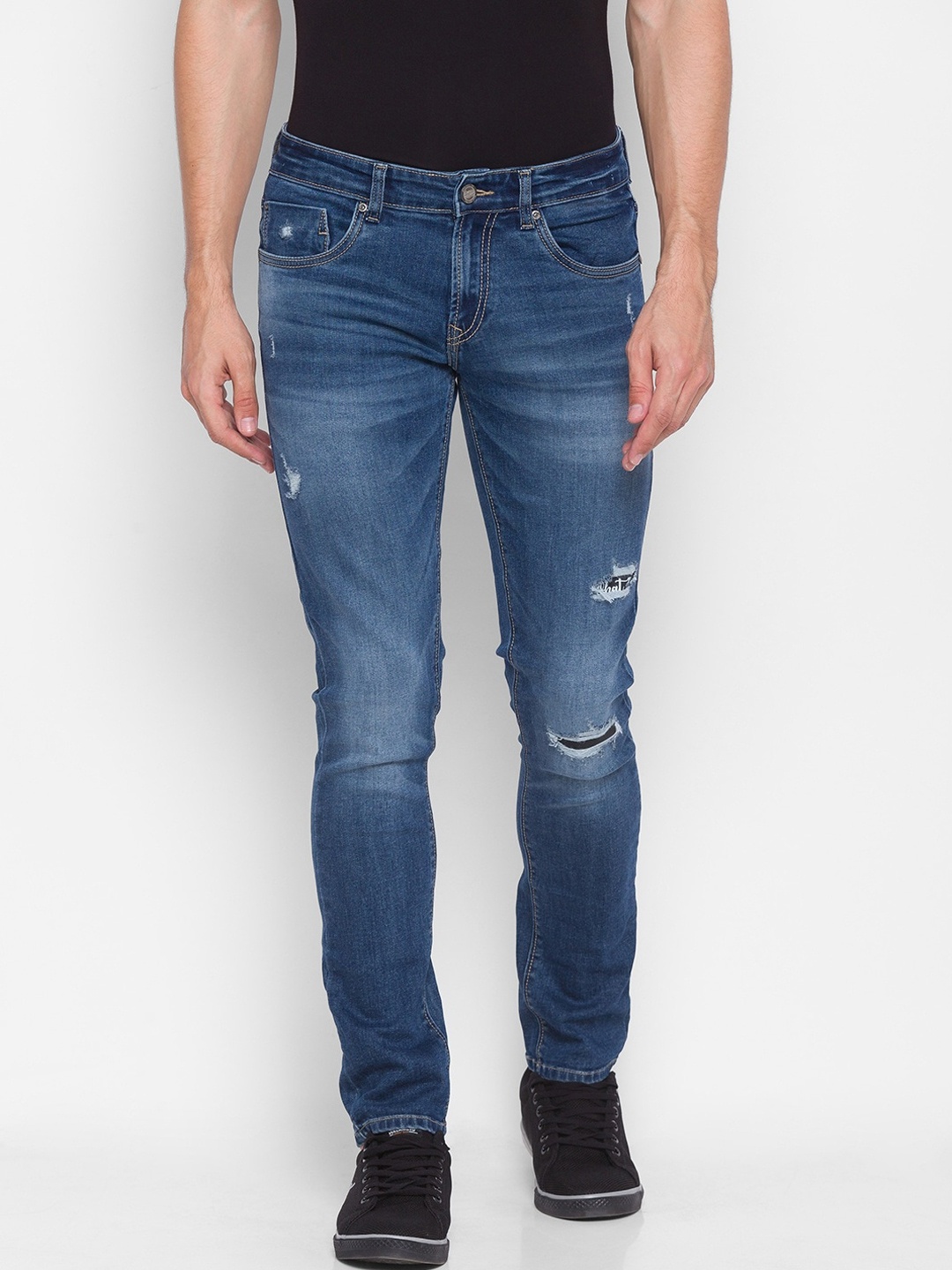 

SPYKAR Men Blue Slim Fit Mildly Distressed Light Fade Jeans