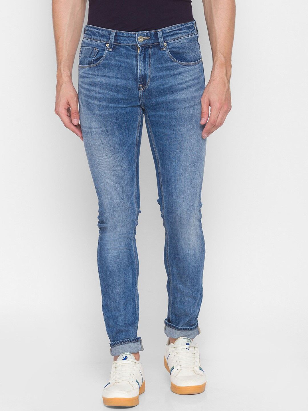 

SPYKAR Men Blue Slim Fit Low-Rise Light Fade Jeans