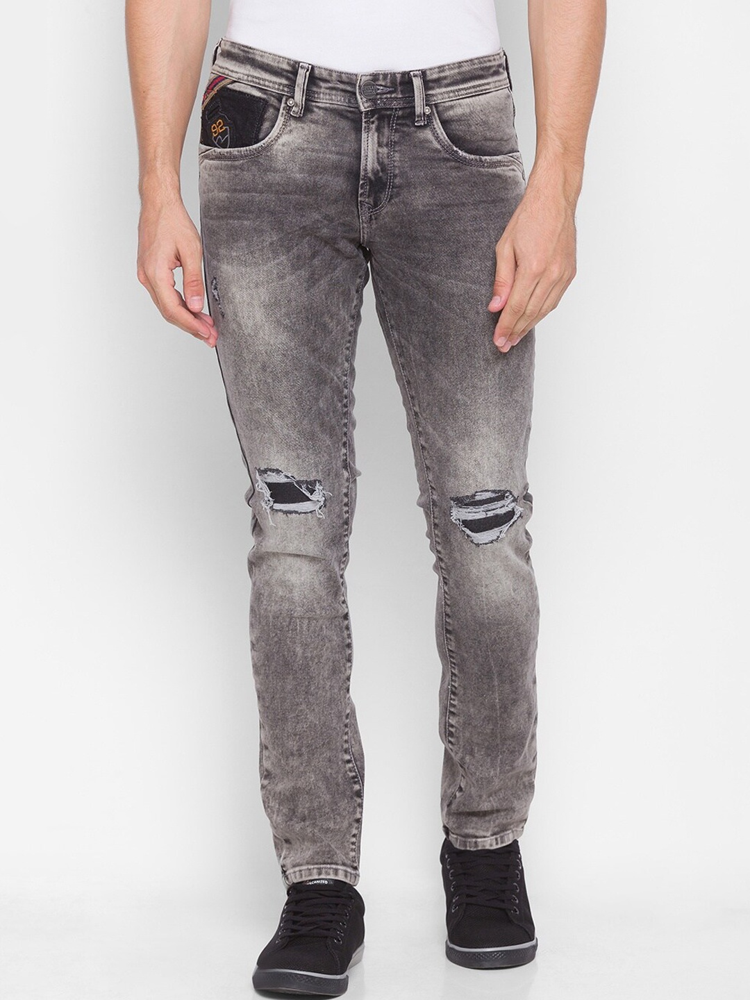 

SPYKAR Men Grey Skinny Fit Low-Rise Mildly Distressed Heavy Fade Jeans