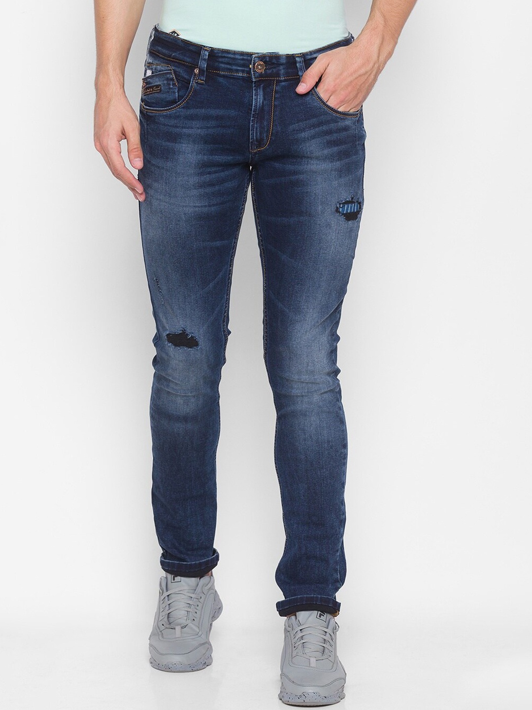 

SPYKAR Men Blue Skinny Fit Low-Rise Mildly Distressed Light Fade Jeans