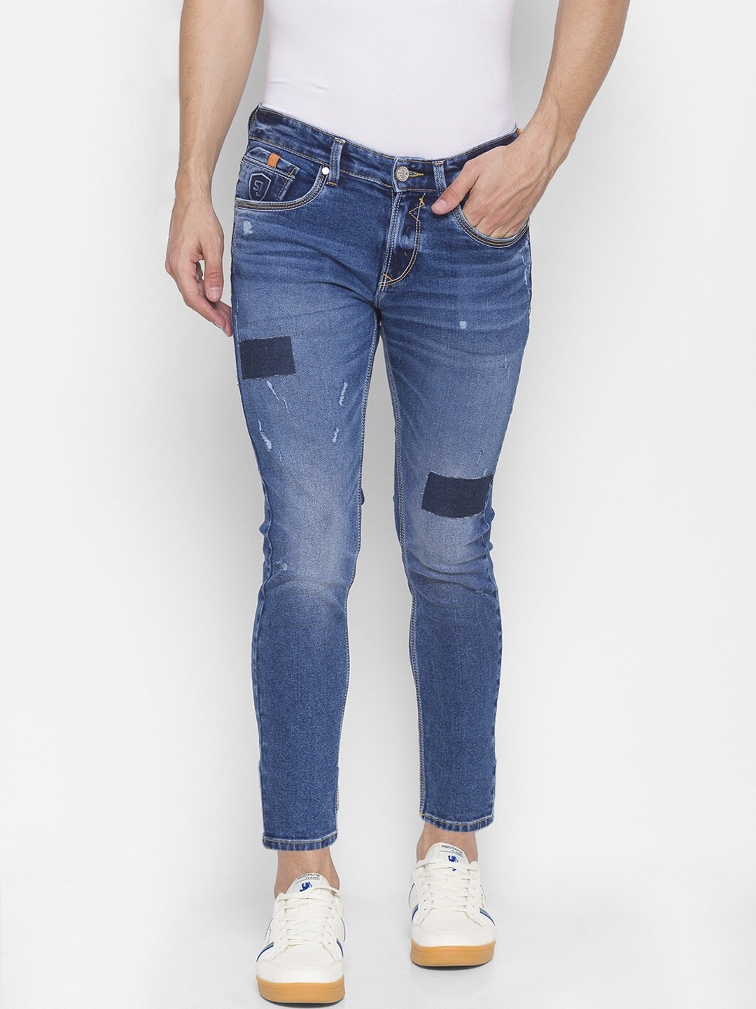 

SPYKAR Men Blue Slim Fit Mildly Distressed Light Fade Jeans