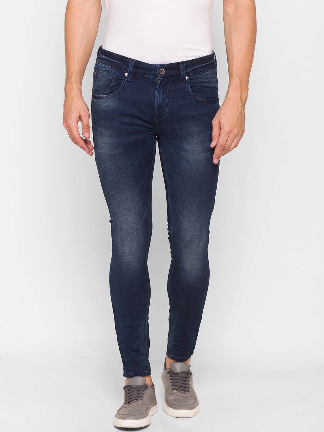 

SPYKAR Men Blue Slim Fit Low Distress Light Fade Jeans