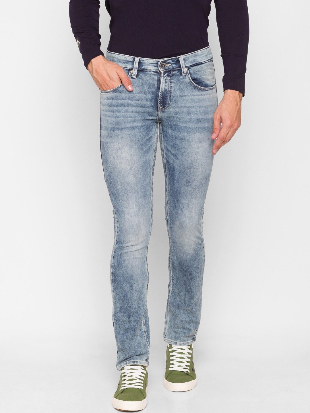 

SPYKAR Men Blue Slim Fit Low-Rise Mildly Distressed Heavy Fade Jeans
