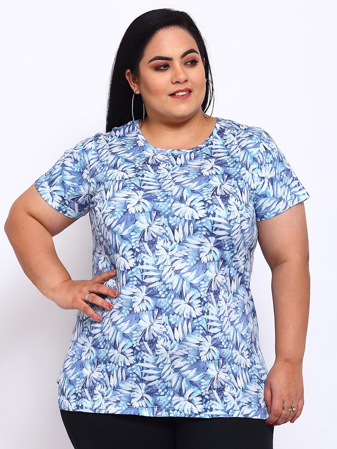 

plusS Women Blue Printed Tropical Regular Fit Pure Cotton T-shirt