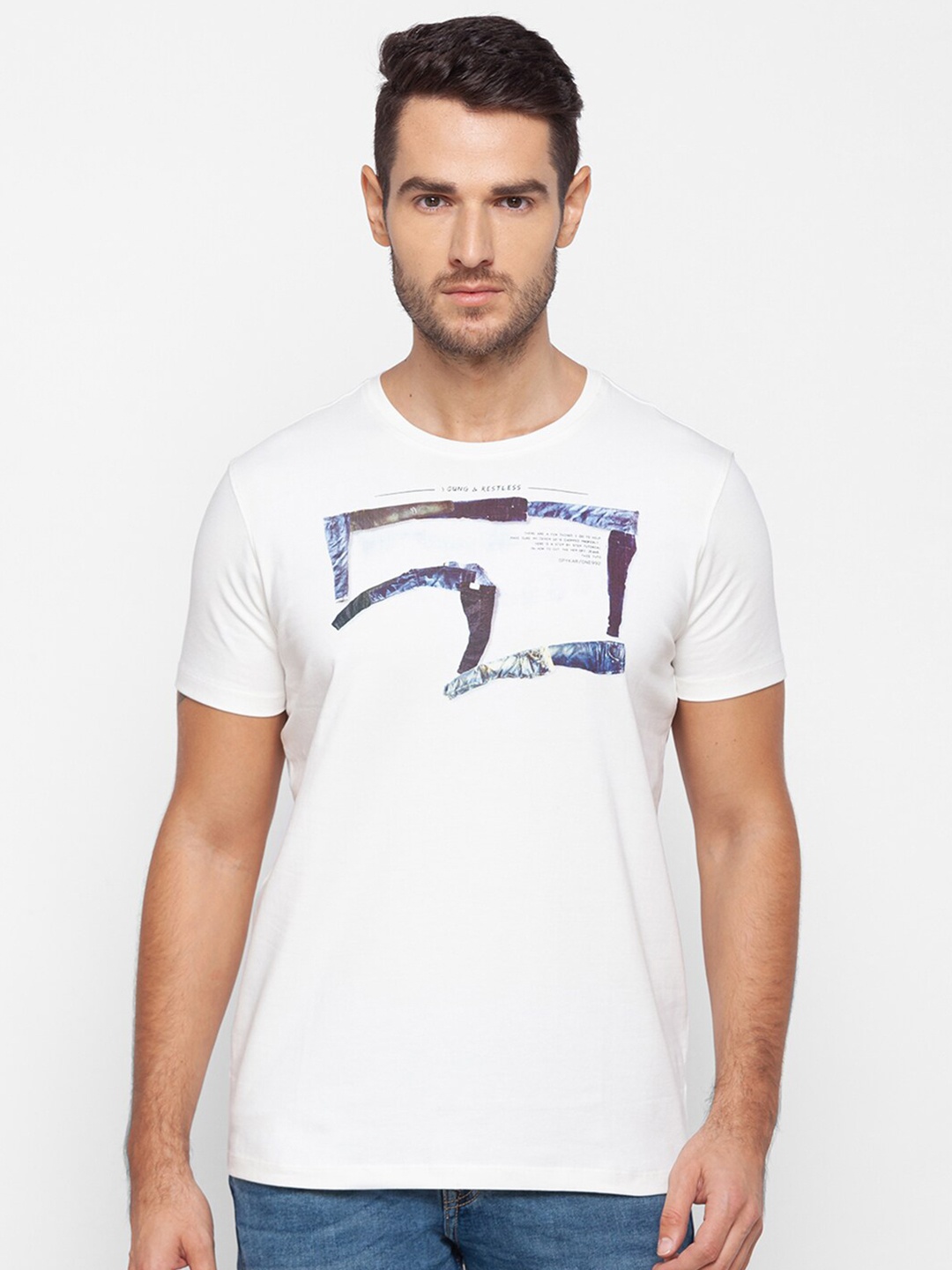 

SPYKAR Men White Typography Printed Slim Fit T-shirt