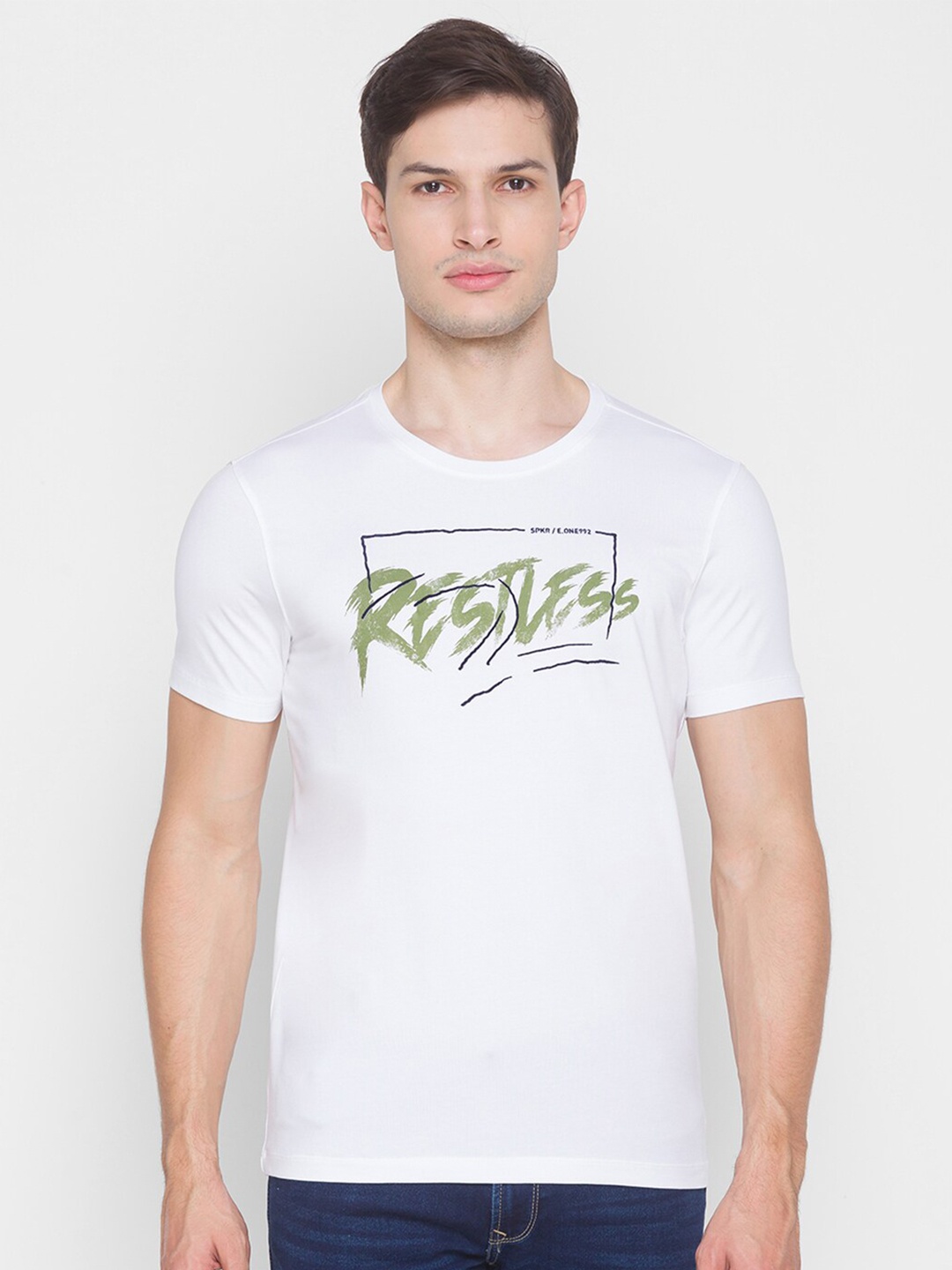 

SPYKAR Men White Typography Printed Slim Fit T-shirt