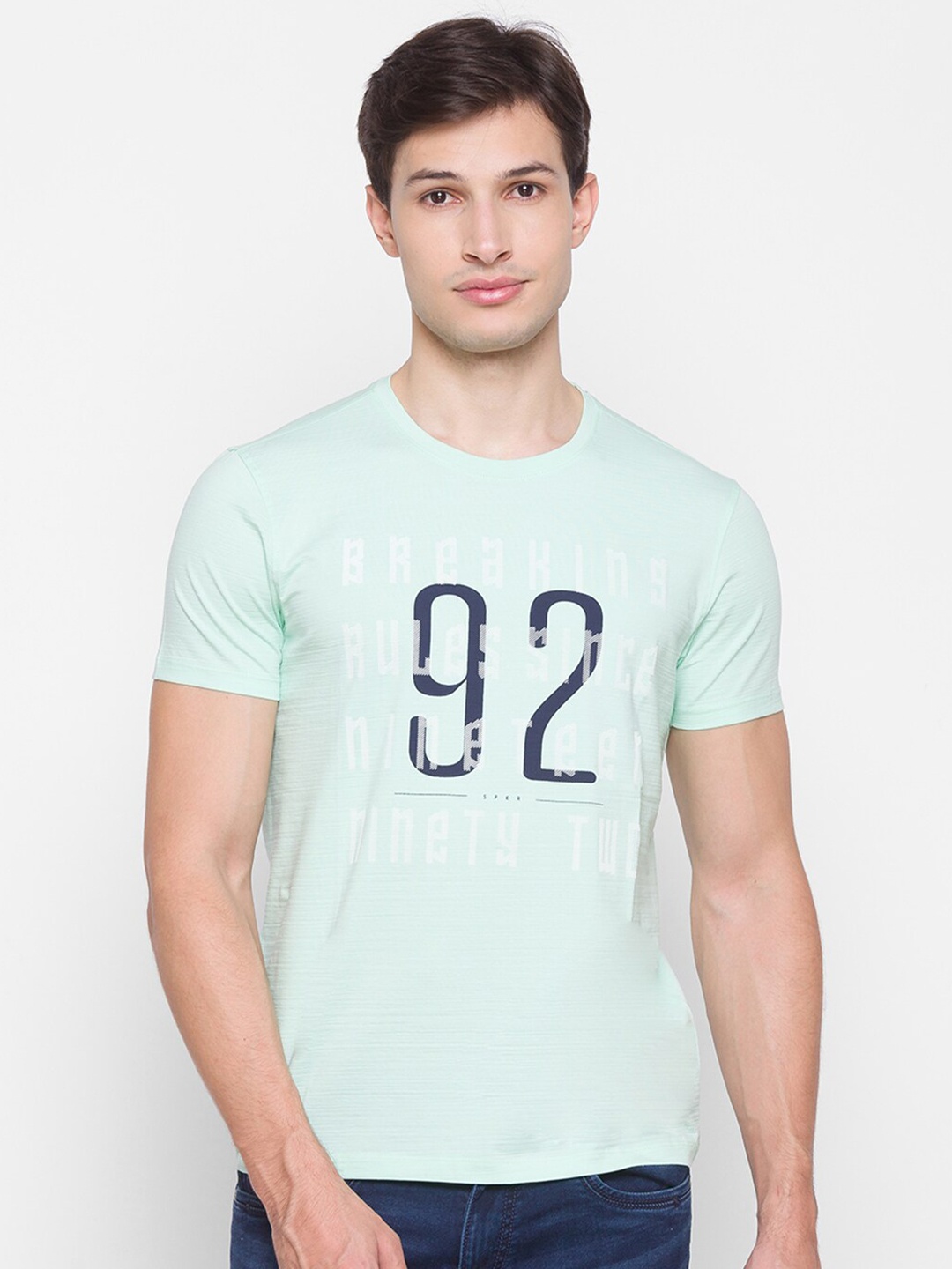 

SPYKAR Men Green Typography Printed Slim Fit Cotton T-shirt