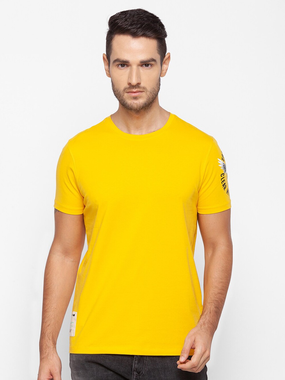 

SPYKAR Men Yellow Slim Fit T-shirt