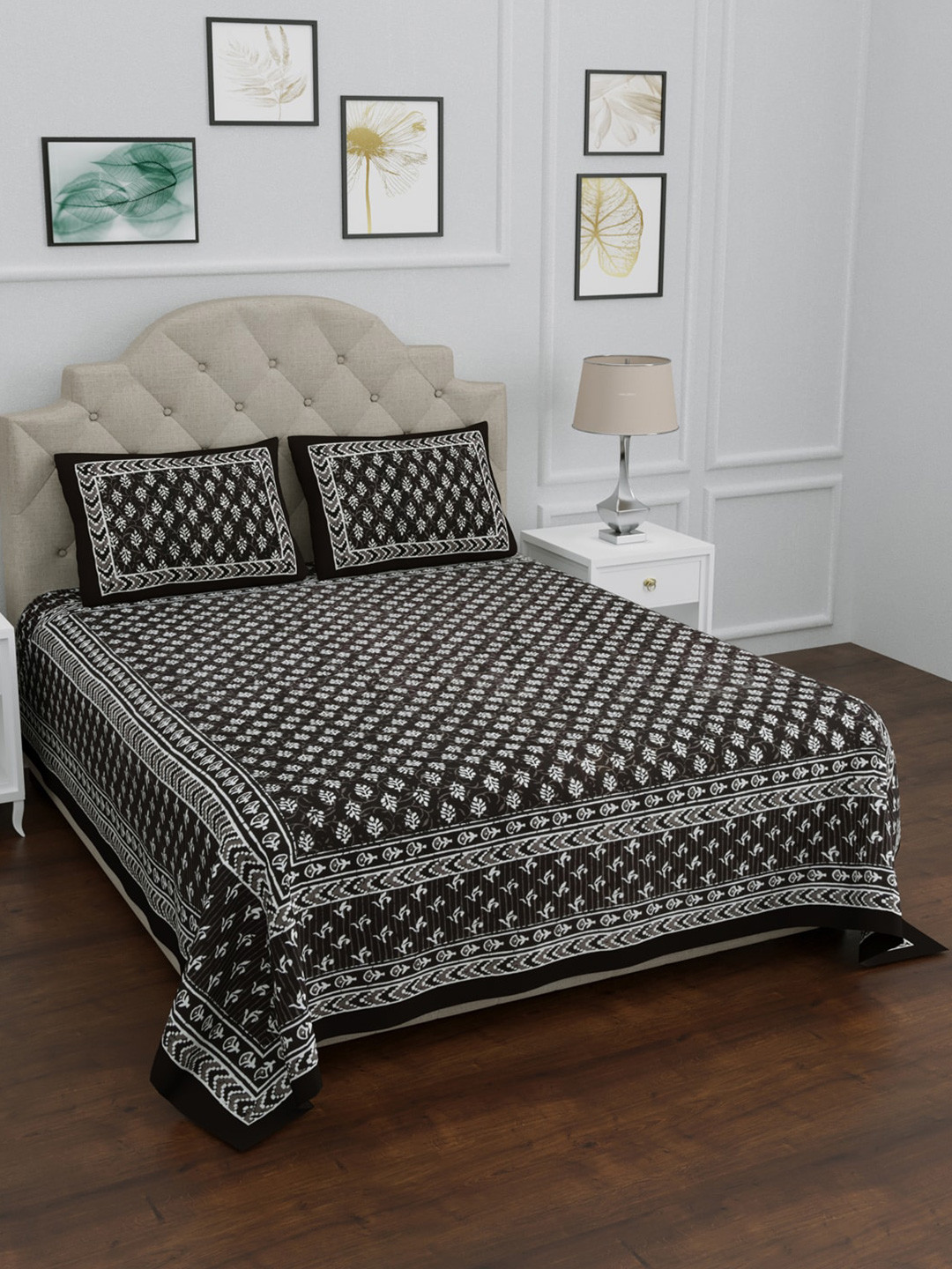 

LIVING ROOTS Black & Off White Ethnic Motifs 144 TC King Bedsheet with 2 Pillow Covers