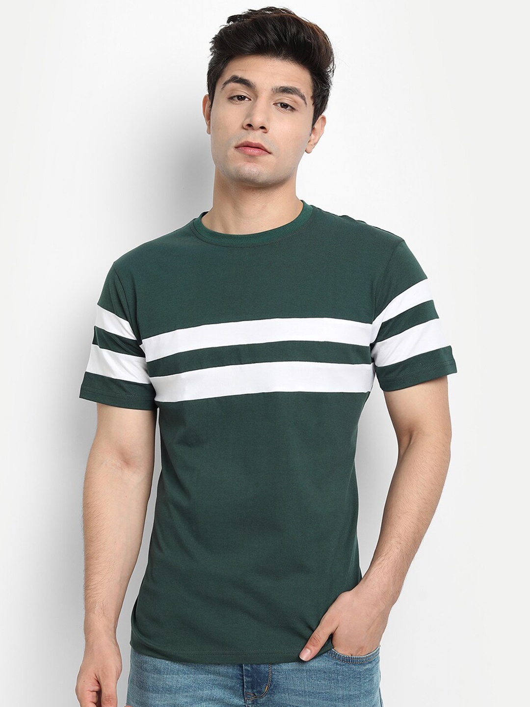 

BE AWARA Men Green Striped T-shirt
