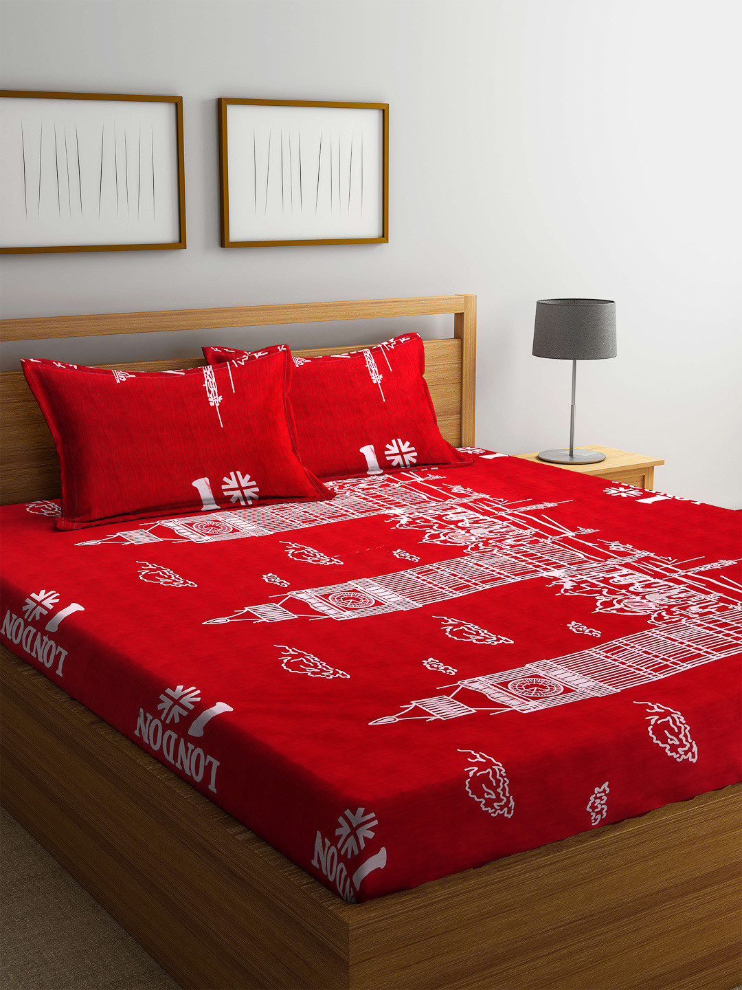 

Arrabi Red & White Graphic 300 TC King Bedsheet with 2 Pillow Covers