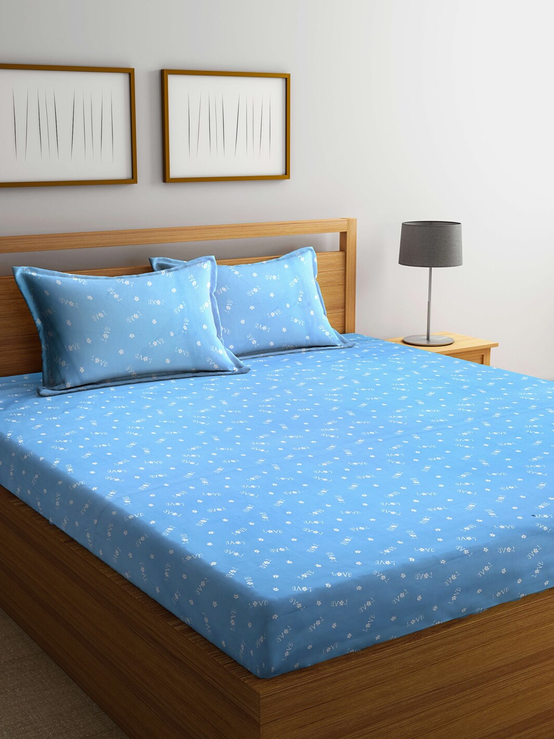 

Arrabi Blue & White Typography 300 TC King Bedsheet with 2 Pillow Covers