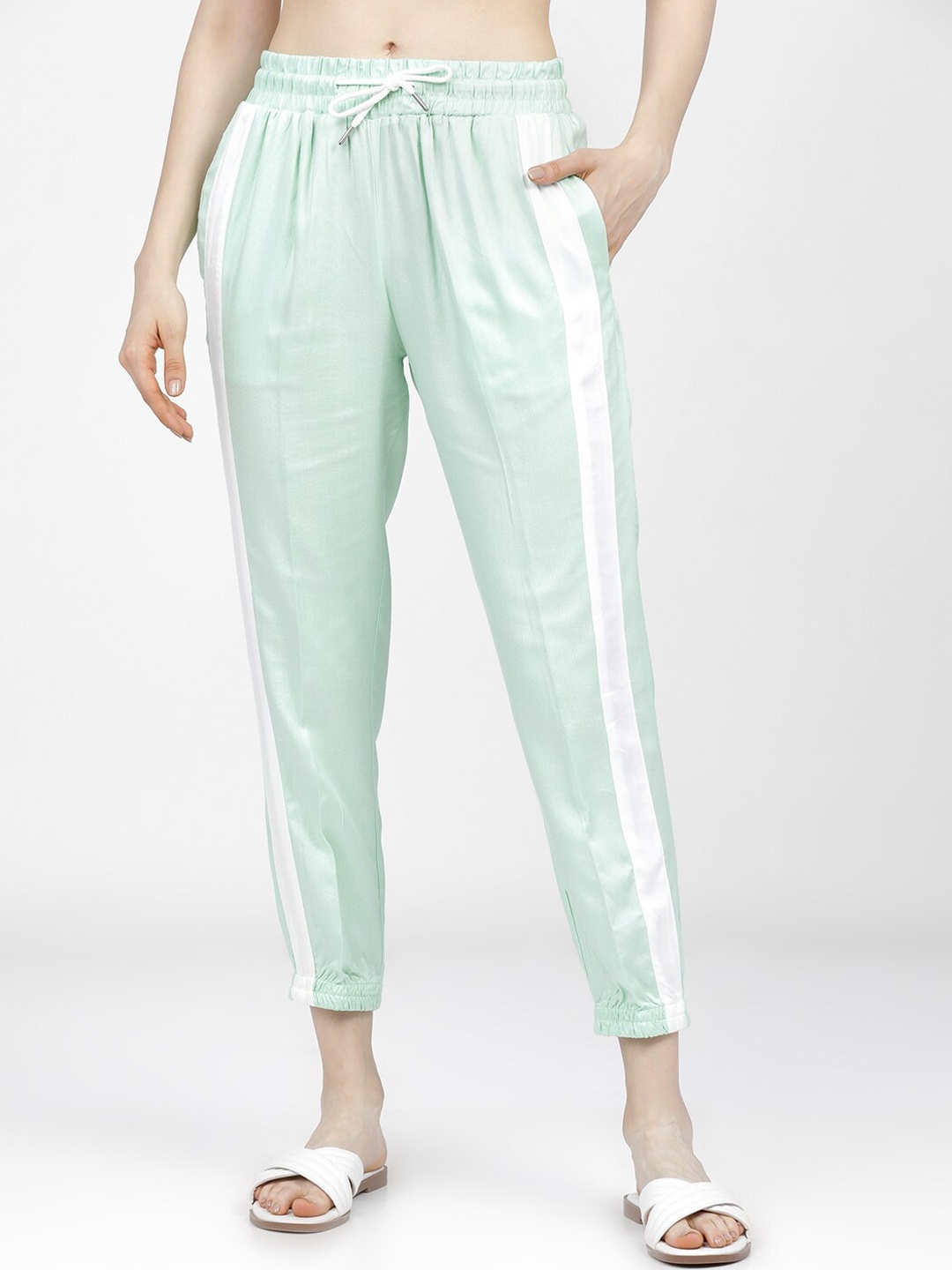 

Tokyo Talkies Women Green Pleated Joggers Trousers