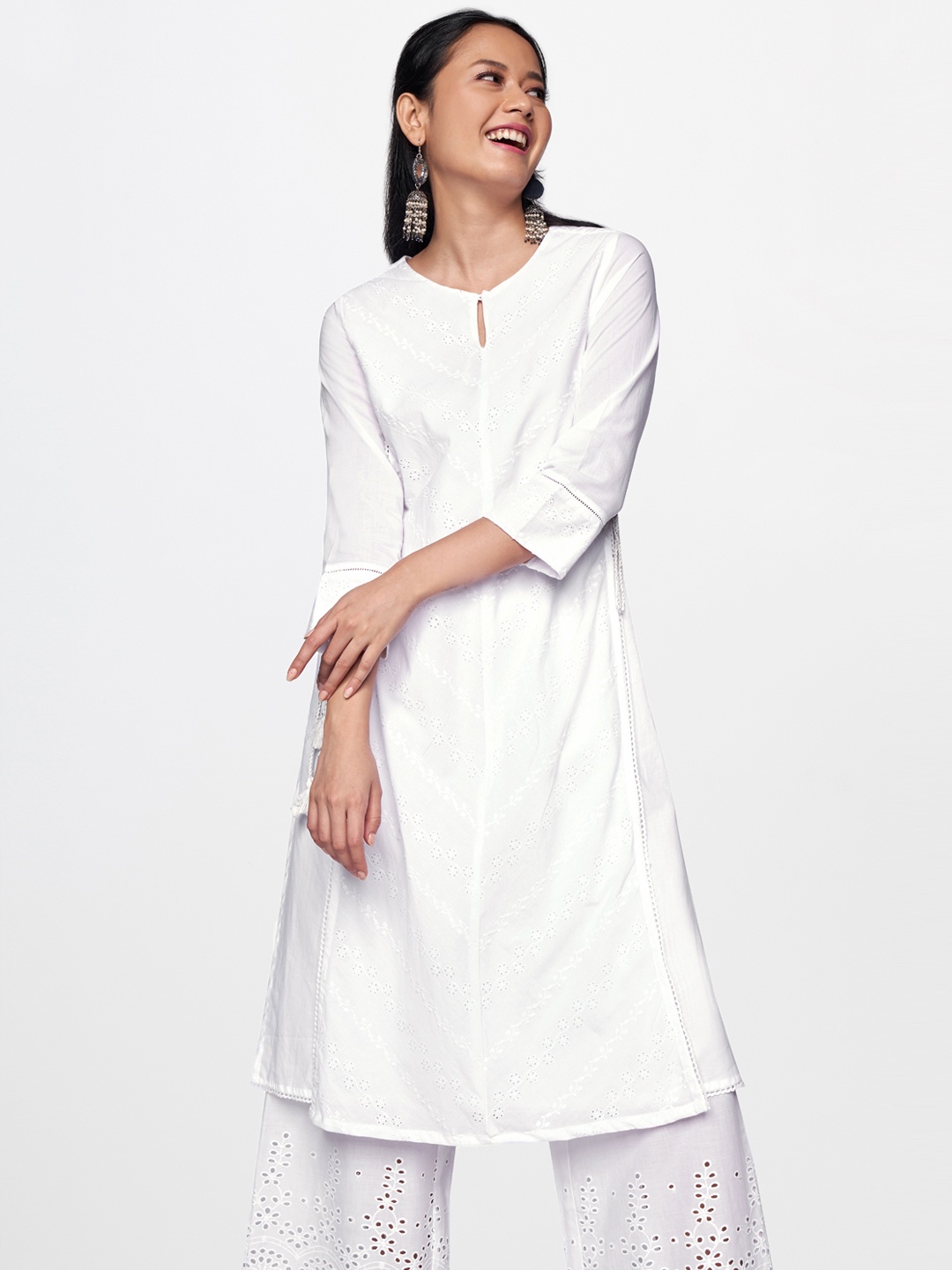 

Global Desi Women White Schiffli Side Tie-up Straight Kurta