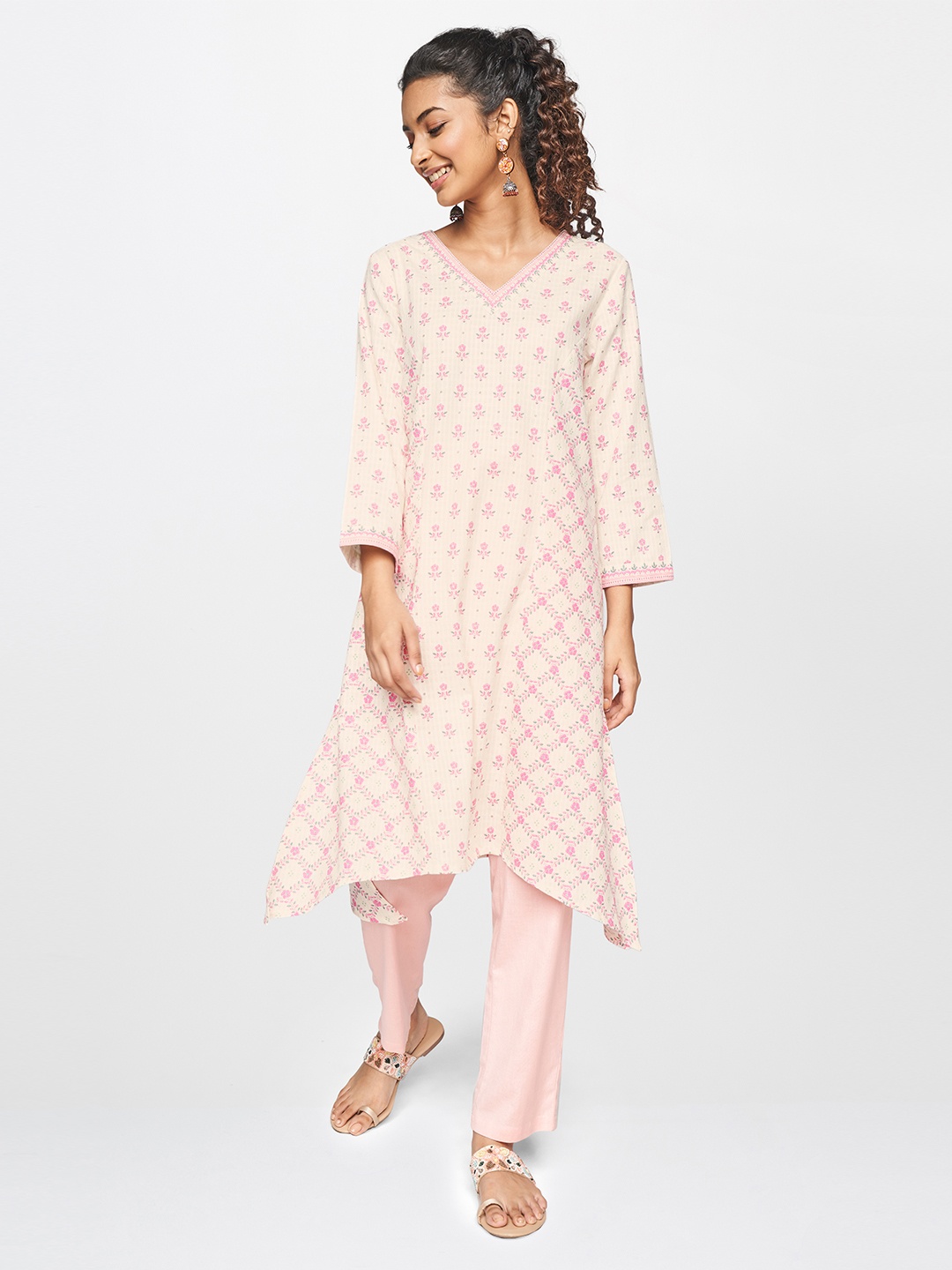 

Global Desi Women Cream-Coloured & Pink Floral Printed V-Neck Asymmectric Kurta