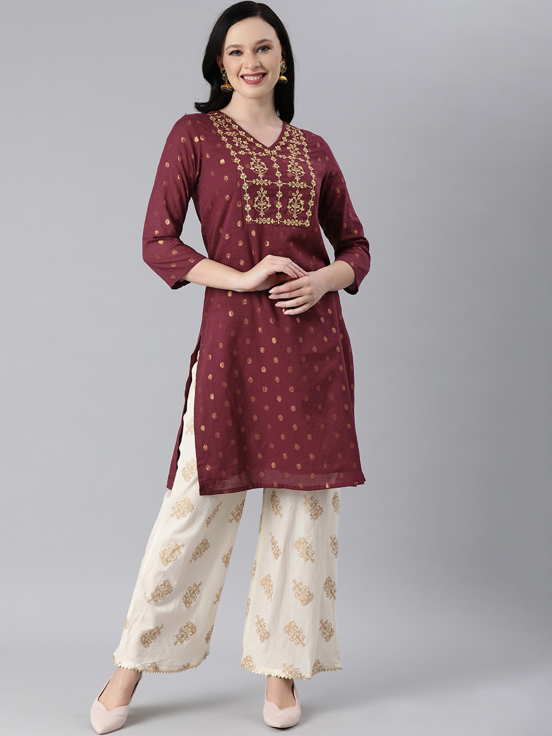 

Global Desi Women Maroon & Gold-Coloured Printed Straight Kurta