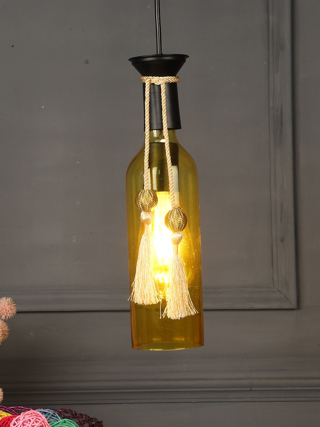 

MFD HOME FURNISHING Yellow & Black Glass Contemporary Hanging Light