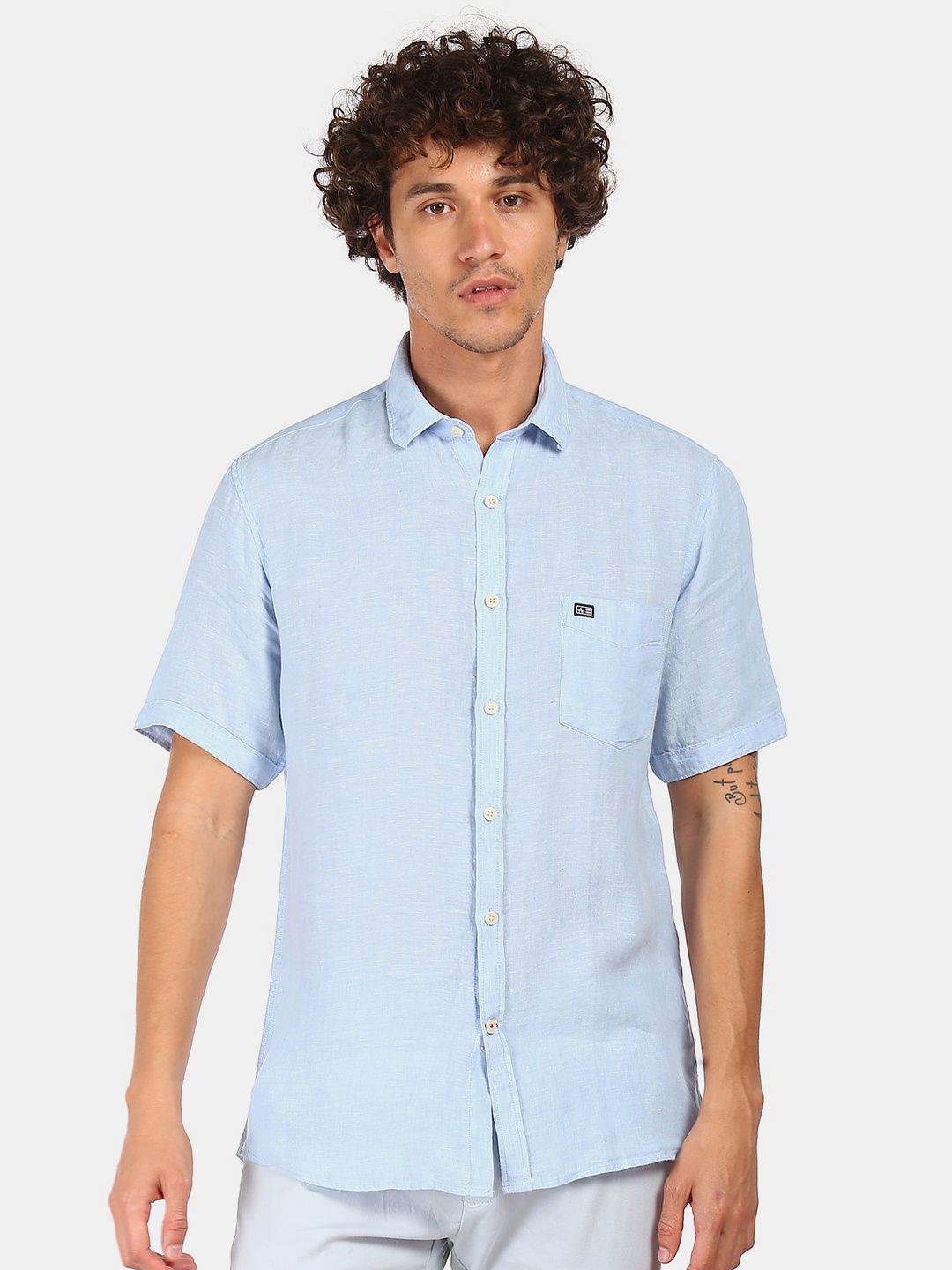 

Arrow Sport Men Blue Opaque Pure Linen Casual Shirt