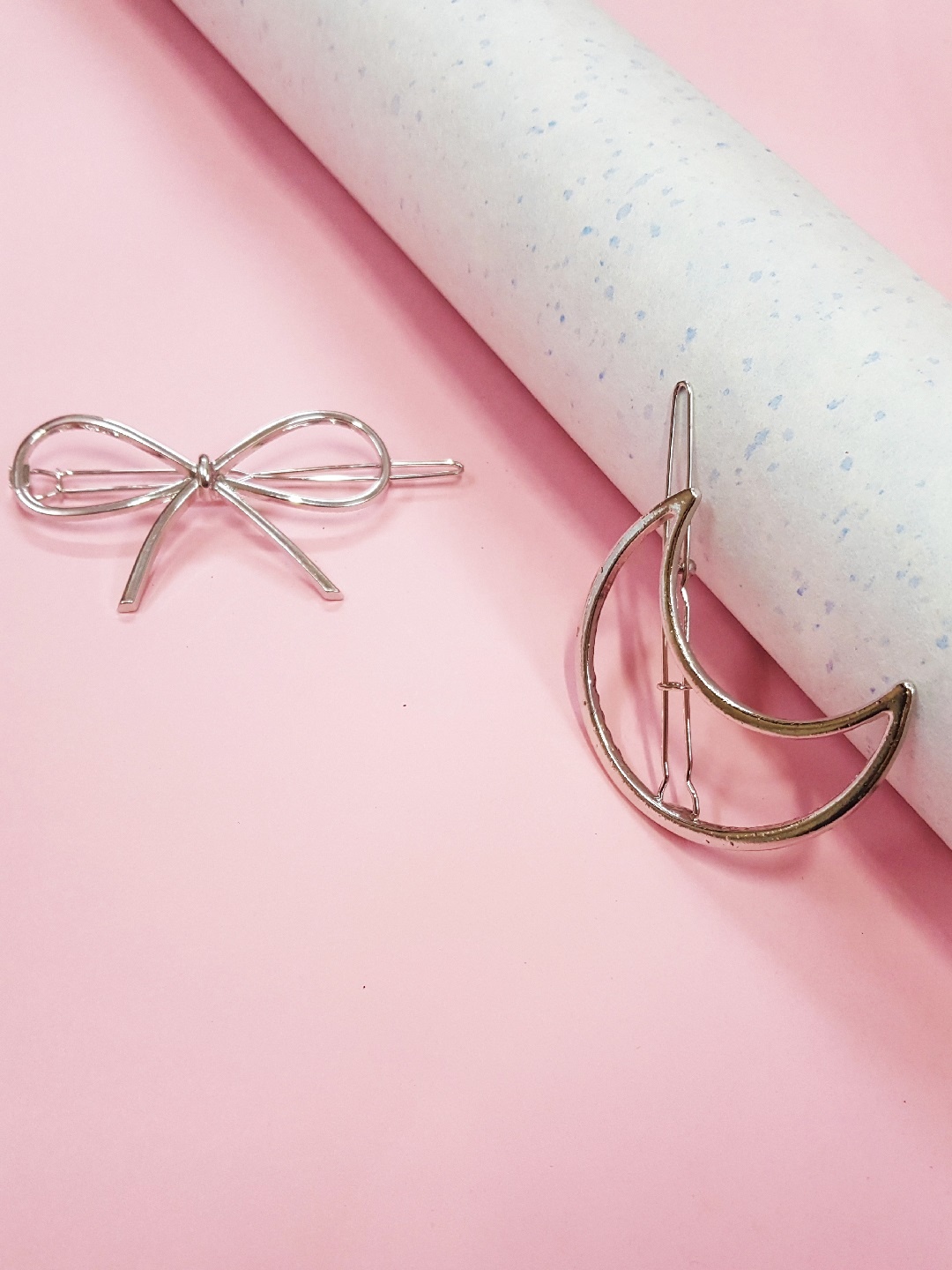 

OOMPH Women Set of 2 Silver-Toned Tic Tac Hair Clip