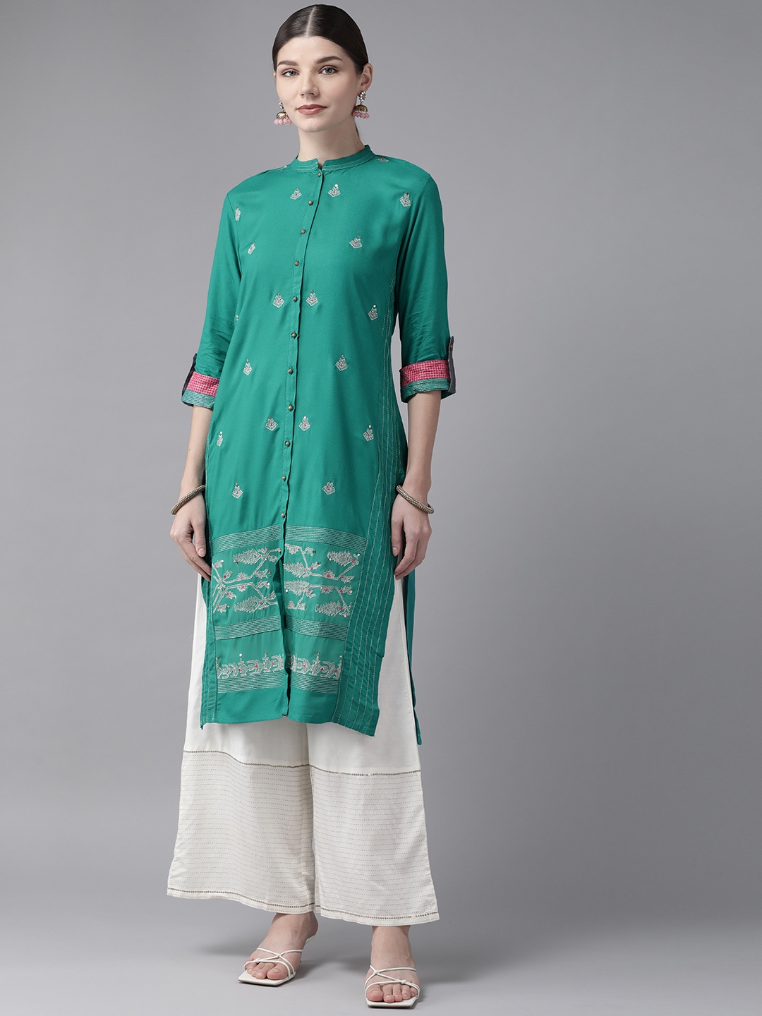 

W Women Green & White Ethnic Motifs Printed Panelled Kurta with Palazzos