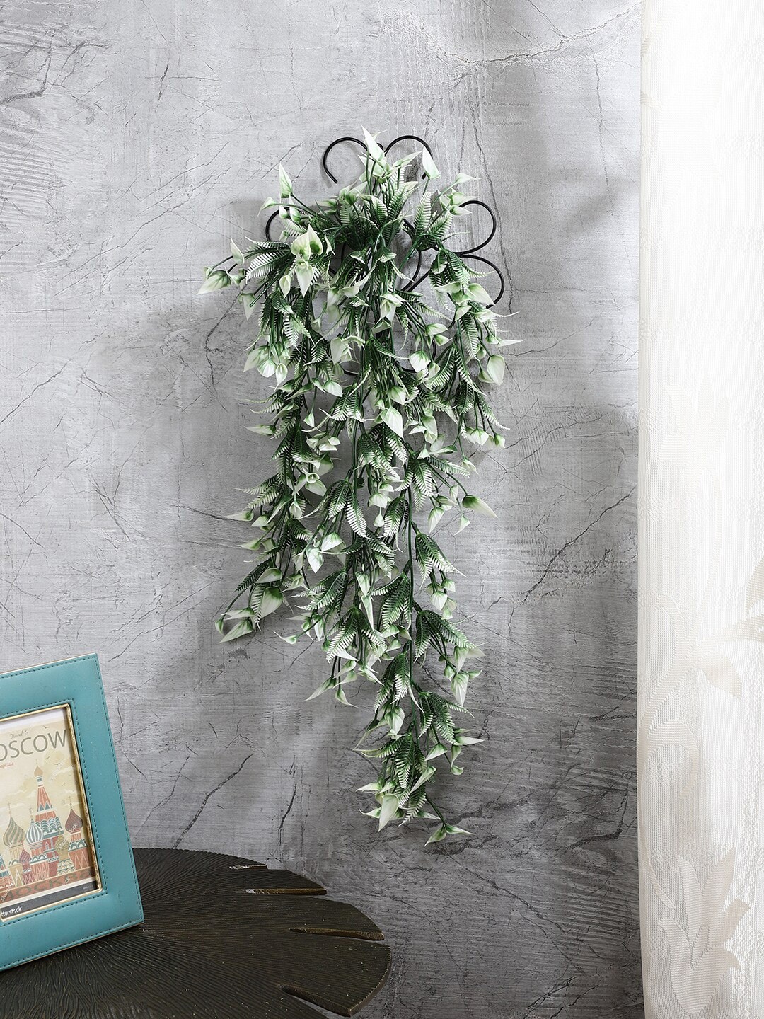 

FOLIYAJ Green Artificial White Vine with Metal Wall Stand