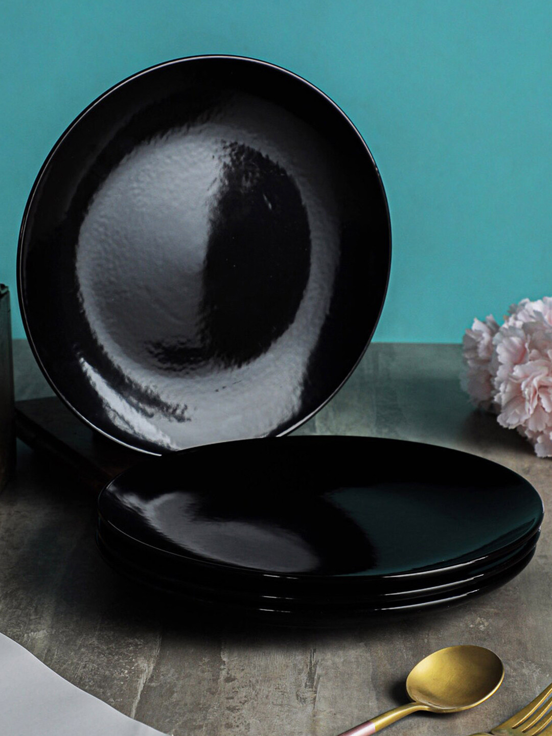 

VarEesha Set Of 4 Black Handcrafted & Hand Painted Ceramic Glossy Dinner Plates