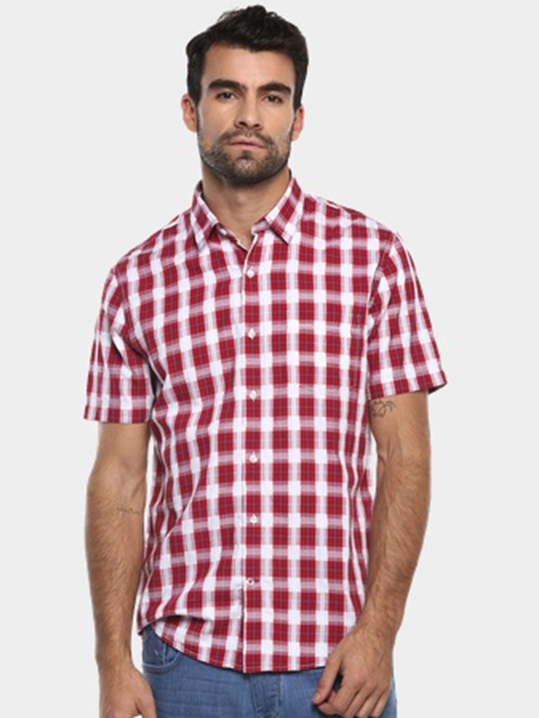 

Red Chief Men Red Gingham Checks Opaque Checked Casual Shirt