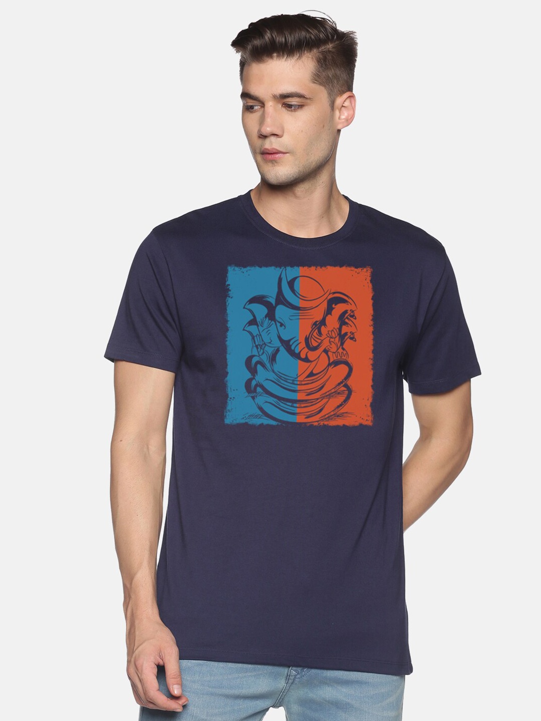 

MASH UNLIMITED Men Navy Blue Graphic Printed Slim Fit T-shirt