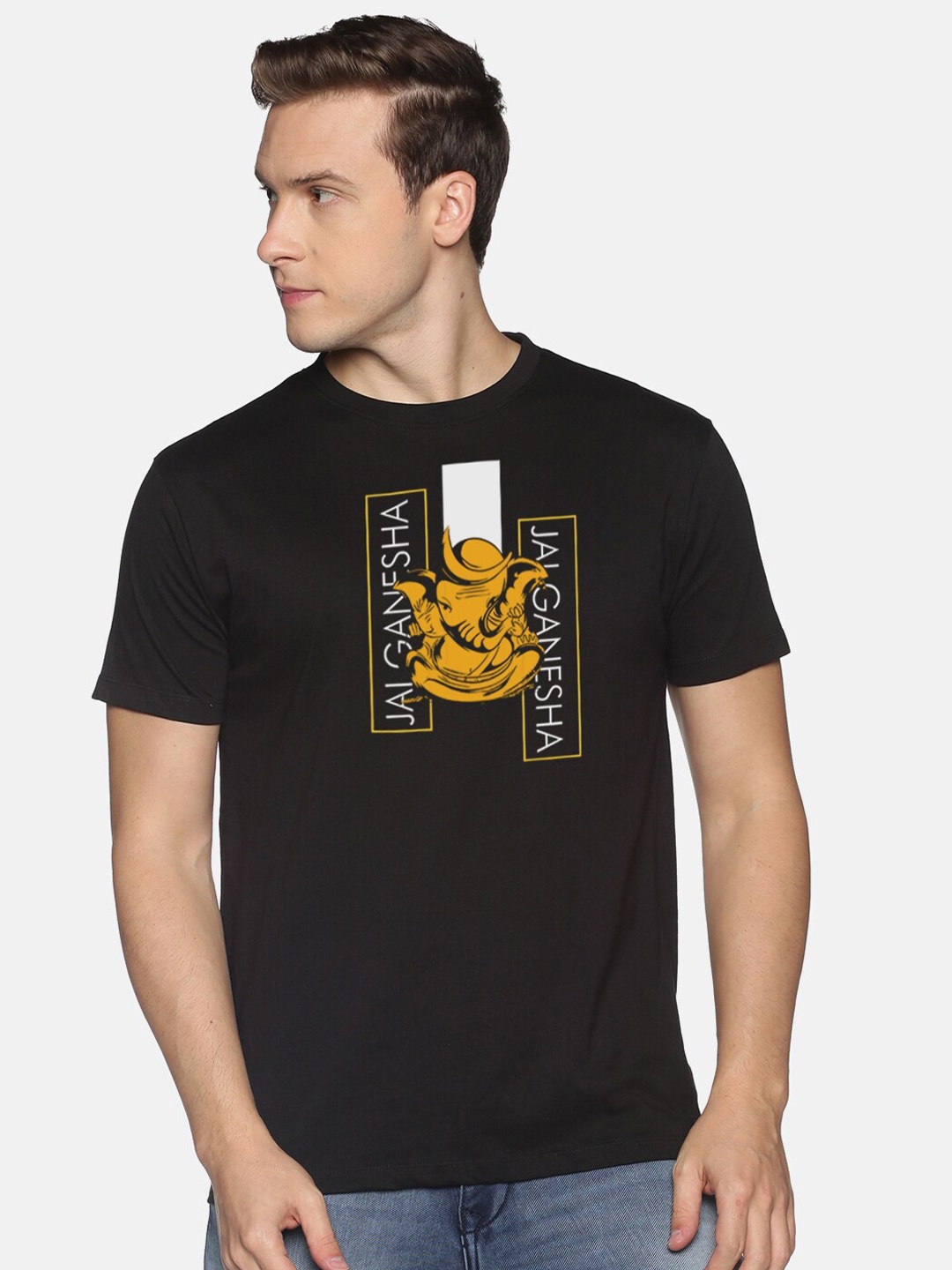 

MASH UNLIMITED Men Black & Yellow Graphic Printed Slim Fit T-shirt