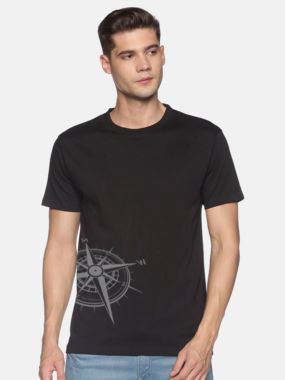 

MASH UNLIMITED Men Black & Grey Graphic Placement Printed Slim Fit T-shirt