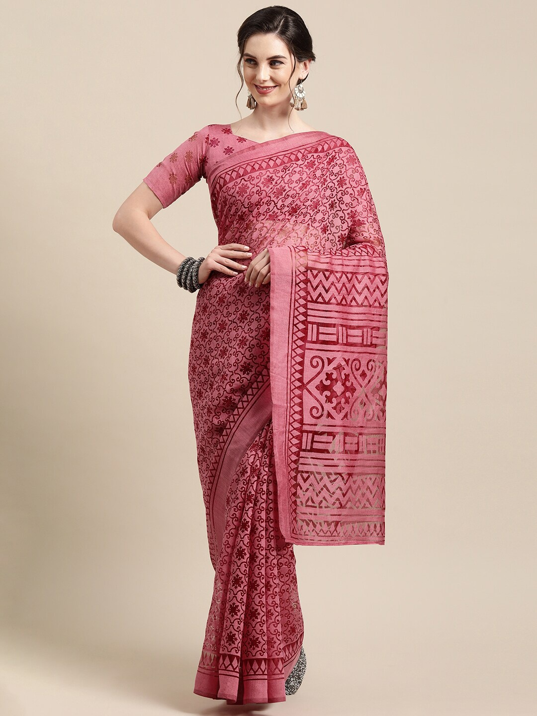 

Saree mall Pink & Maroon Floral Printed Brasso Saree