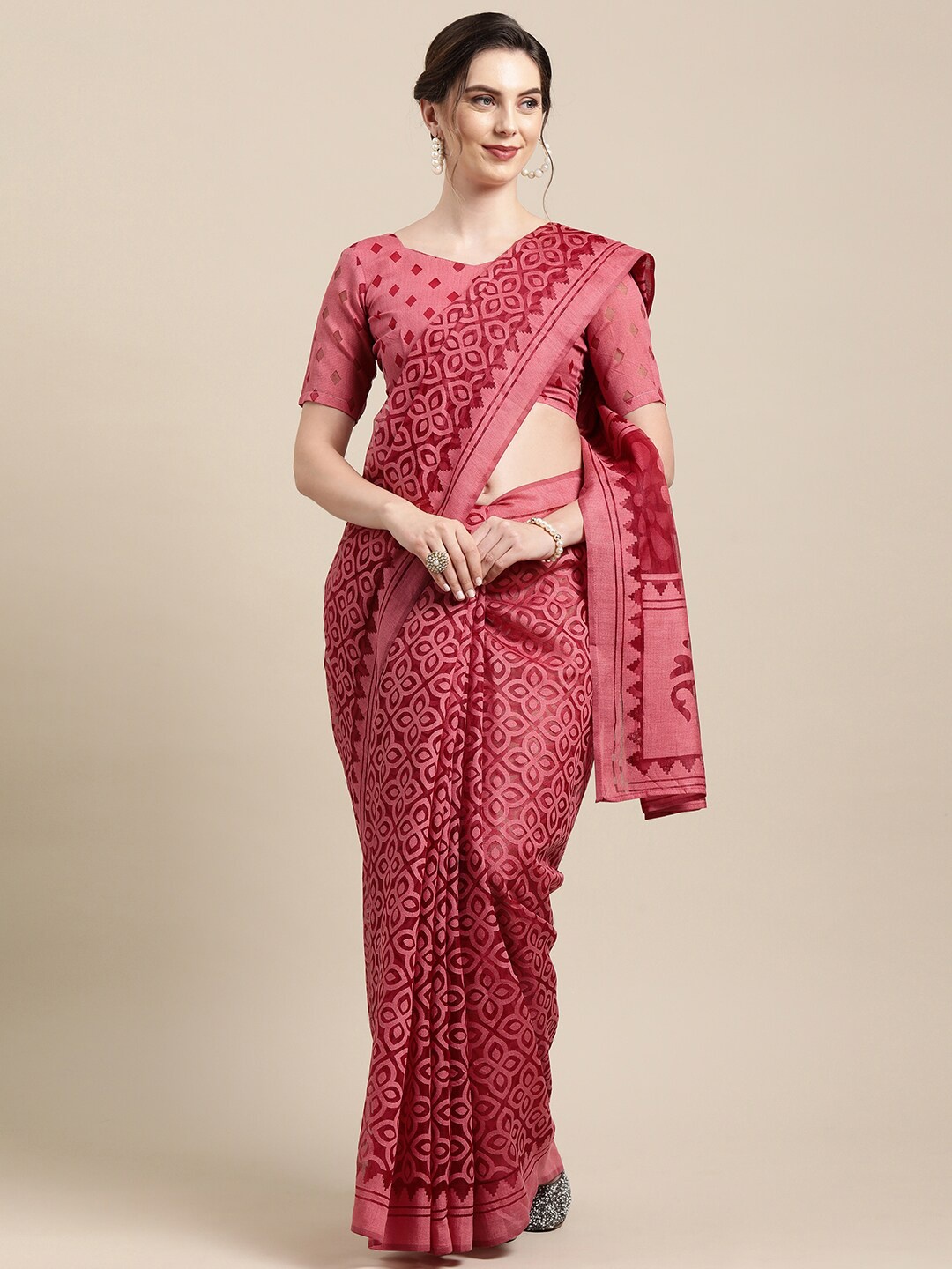 

Saree mall Pink & Maroon Geometric Printed Brasso Saree