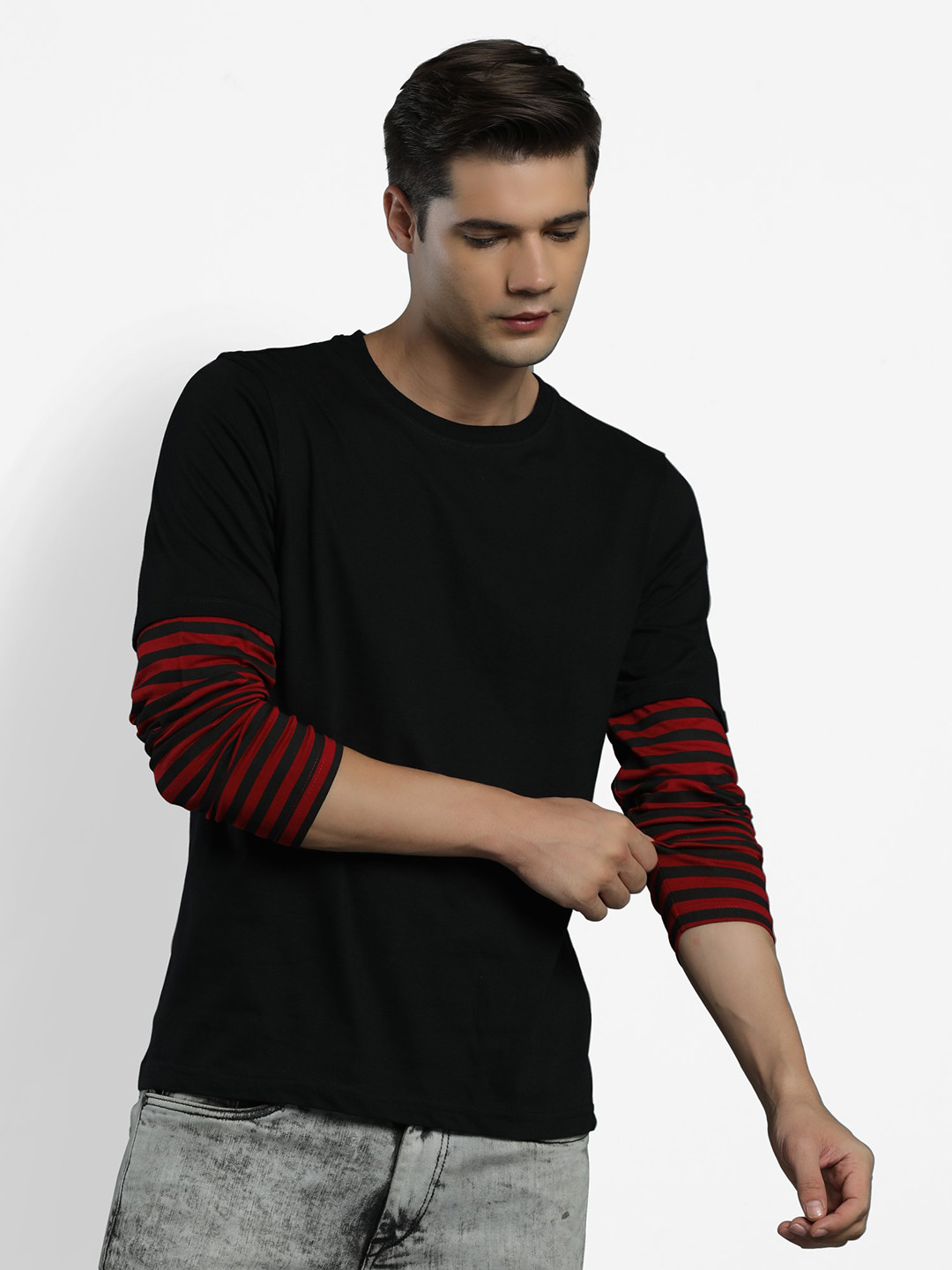 

Maniac Men Black Red Striped Pure Cotton T-shirt